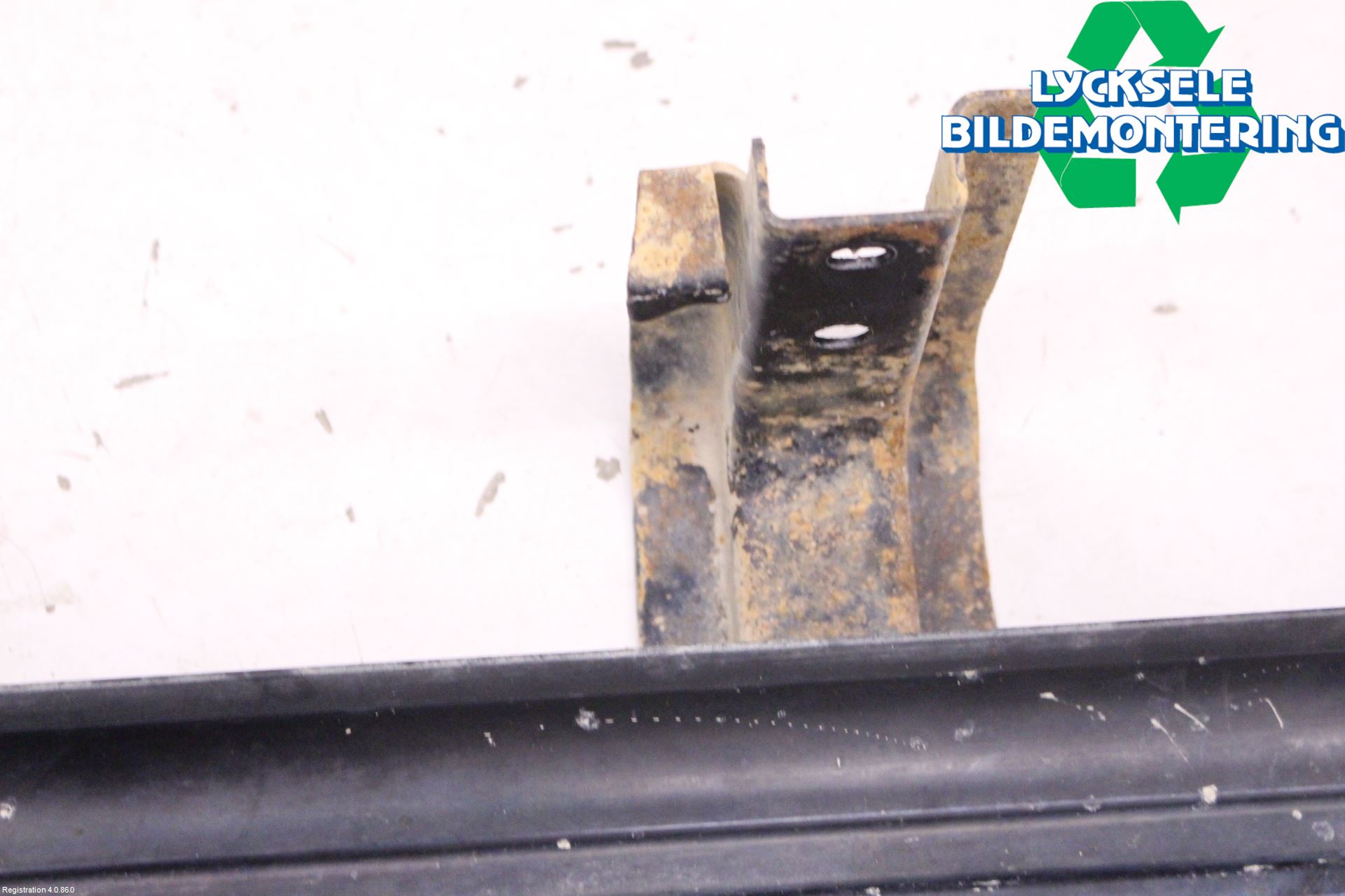 Nissan PATROL Fotsteg