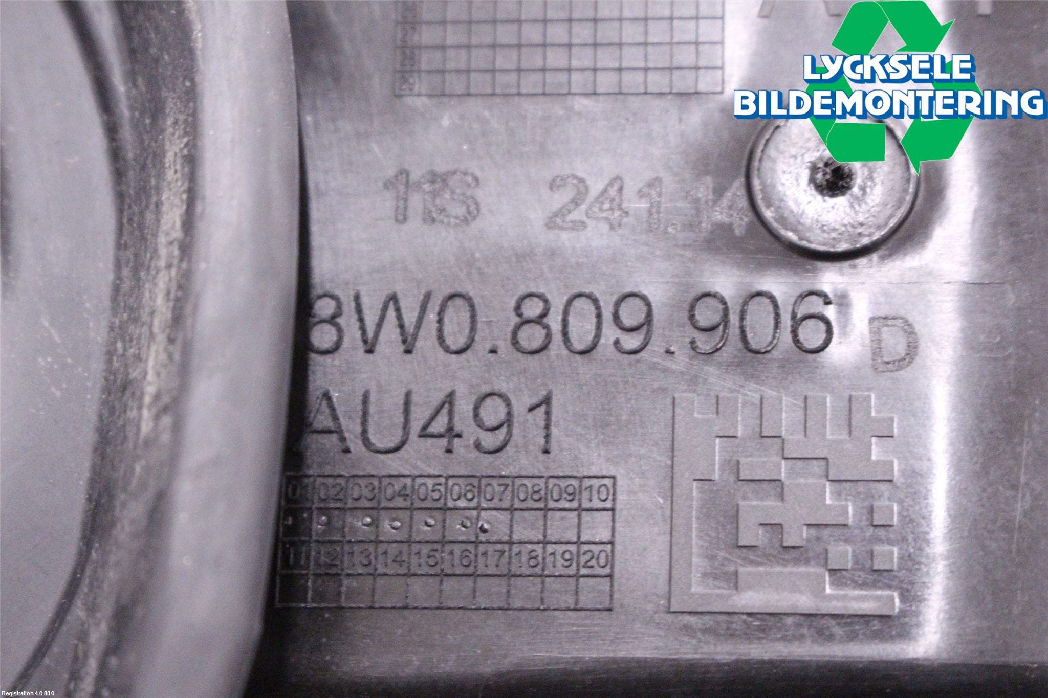 Audi A4 ALLROAD 17- Tanklucka