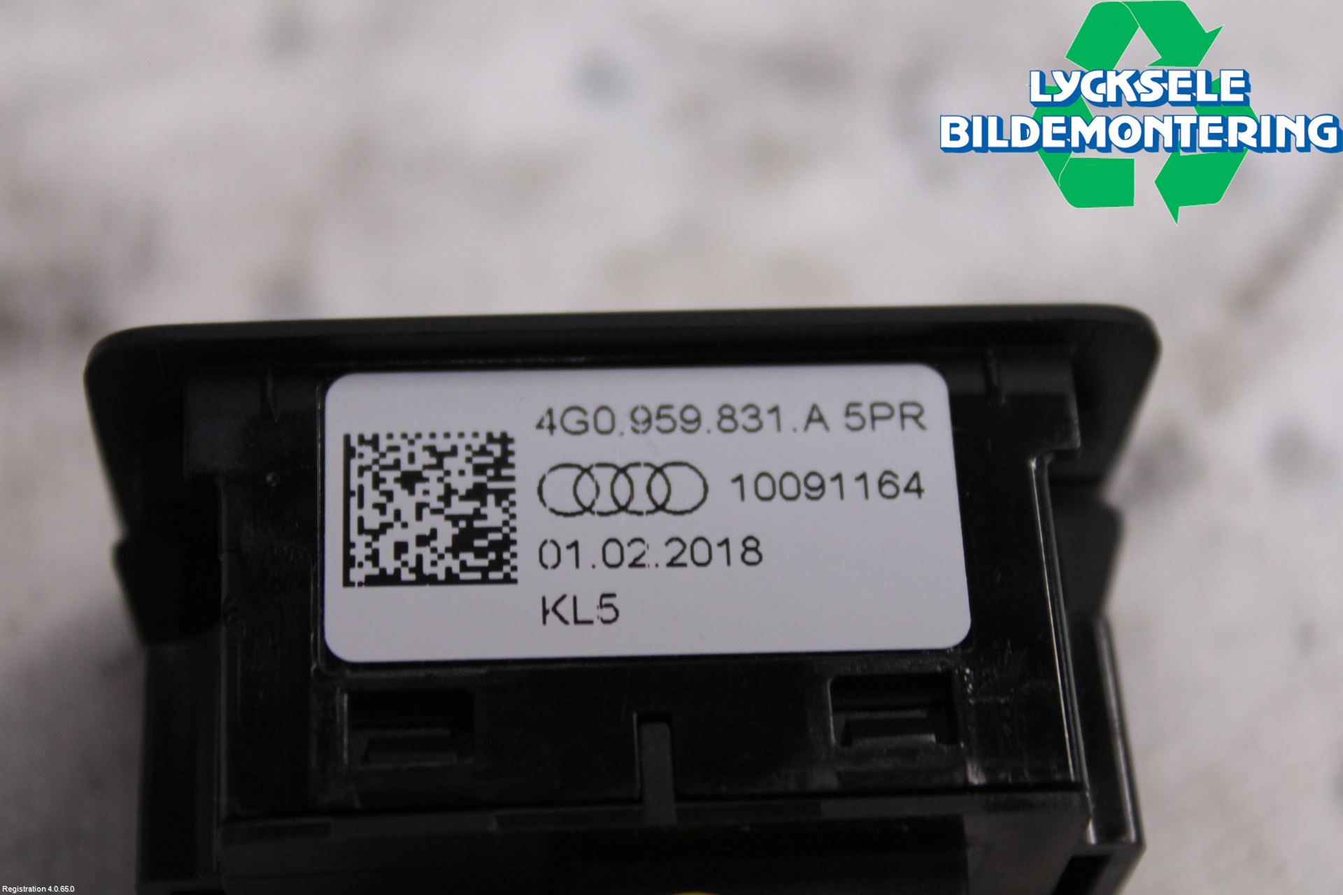 Audi A6 ALLROAD 12-18 Strömställare Baklucka