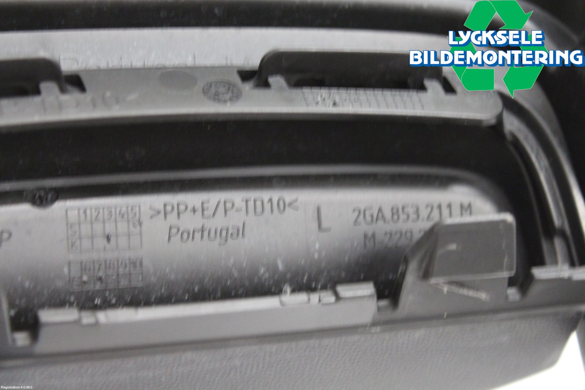 Volkswagen VW T-ROC 18- Stötfångardel Fram Vä