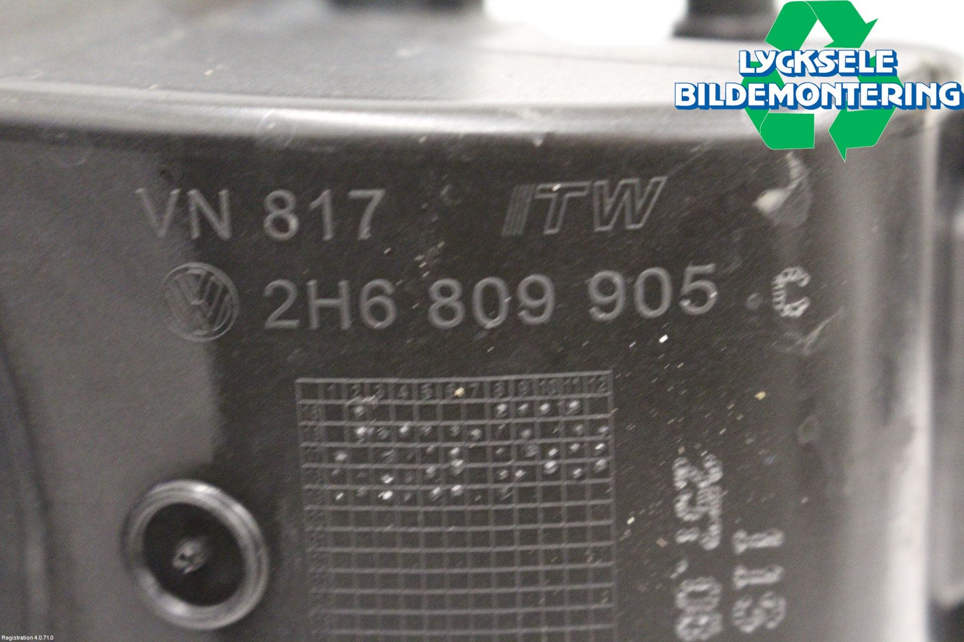 Volkswagen VW AMAROK 2H 10-22 Tanklucka