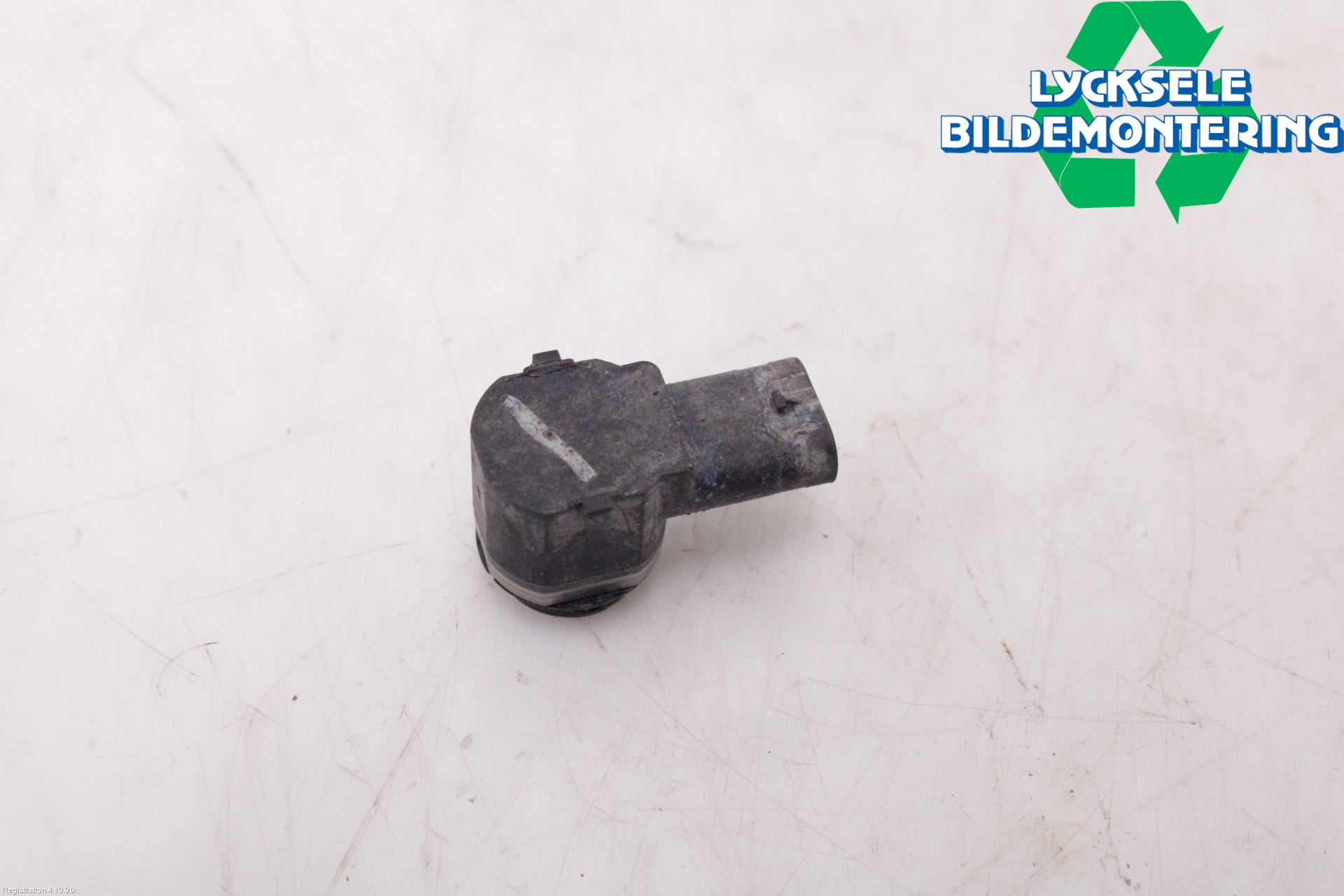 Ford KUGA 13-16 Parkeringshjälp Frontsensor