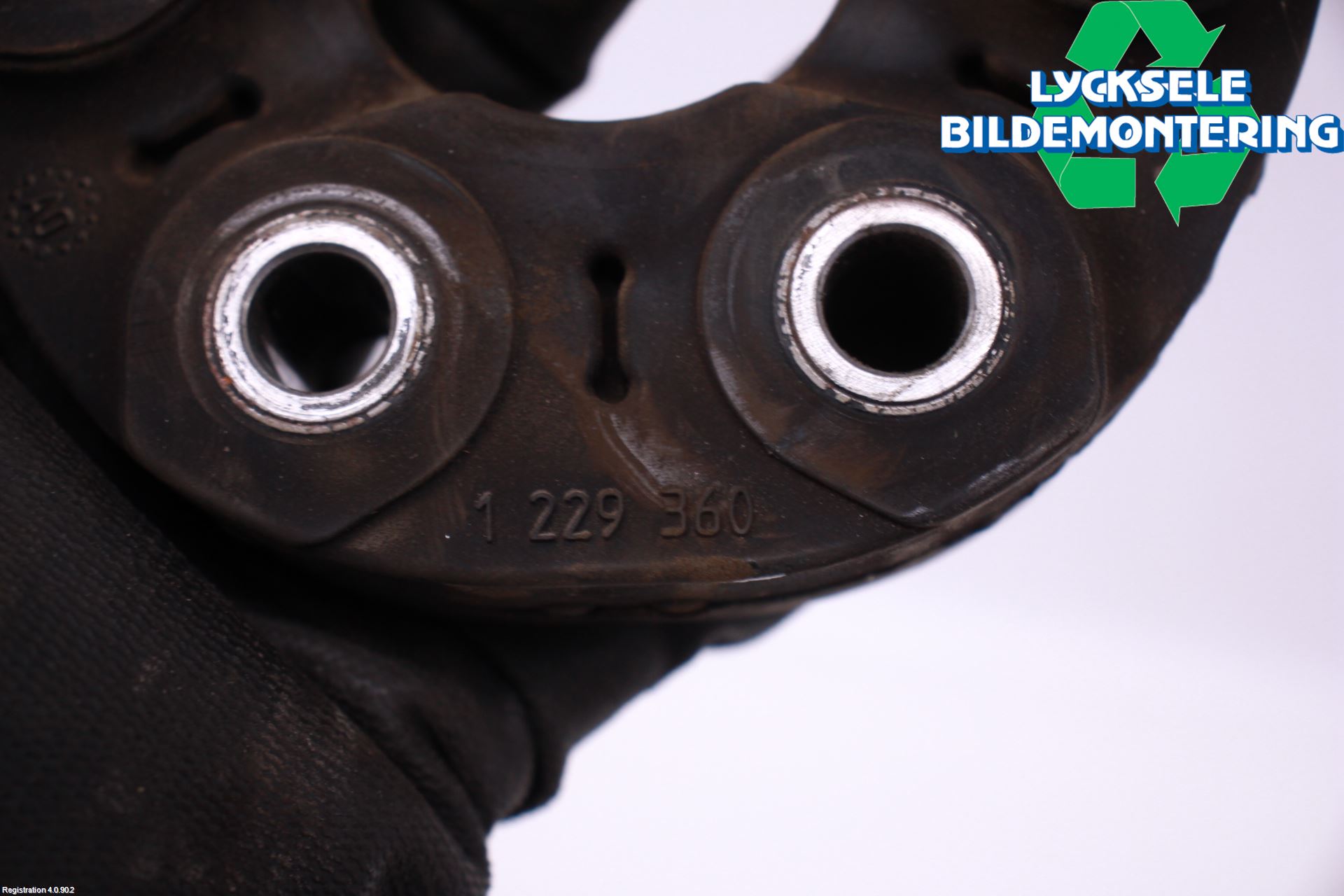 BMW X3 G01 18- Mellanaxel Gummiknut