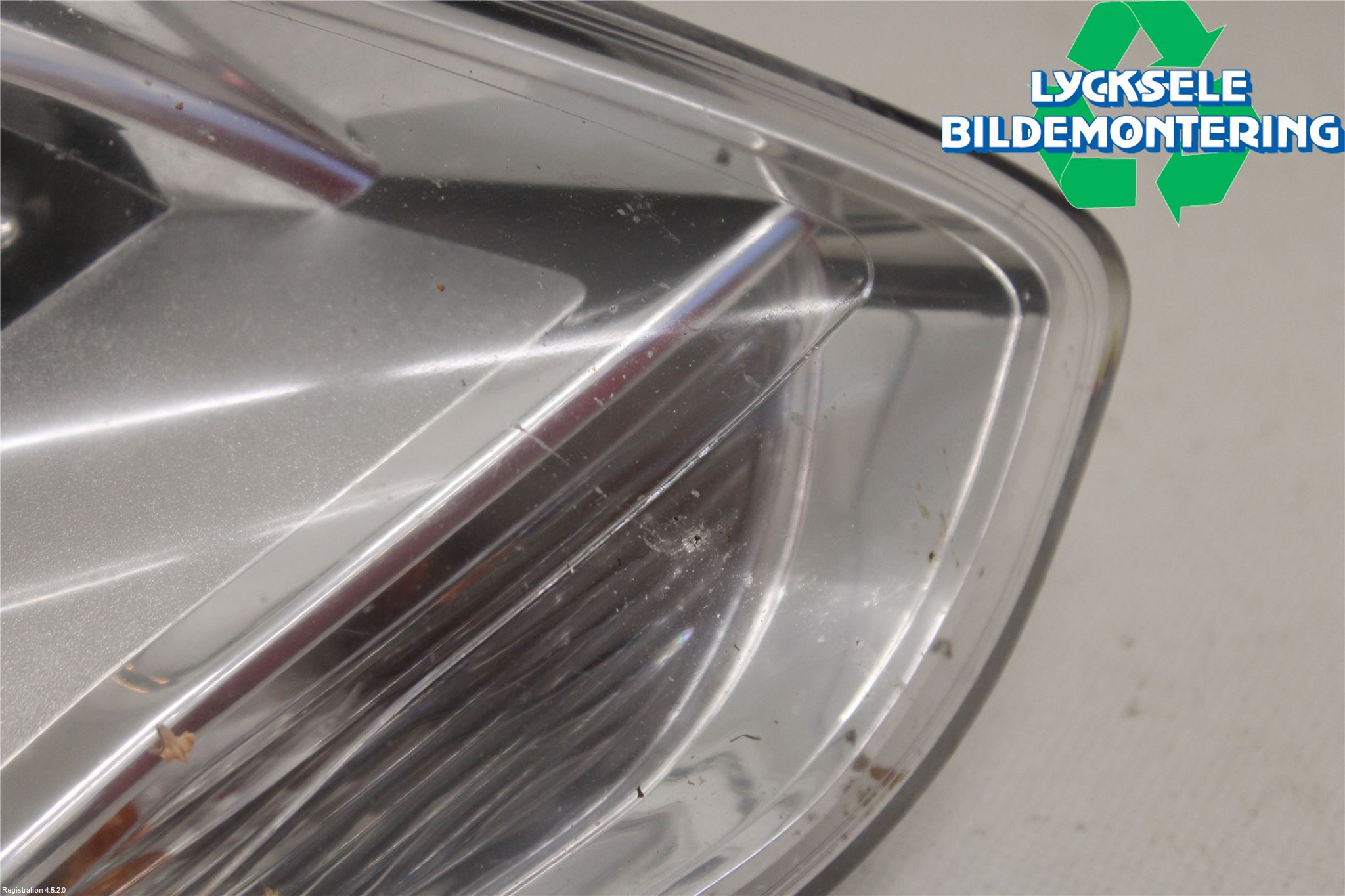 Ford FOCUS 11-14 Strålkastare Höger