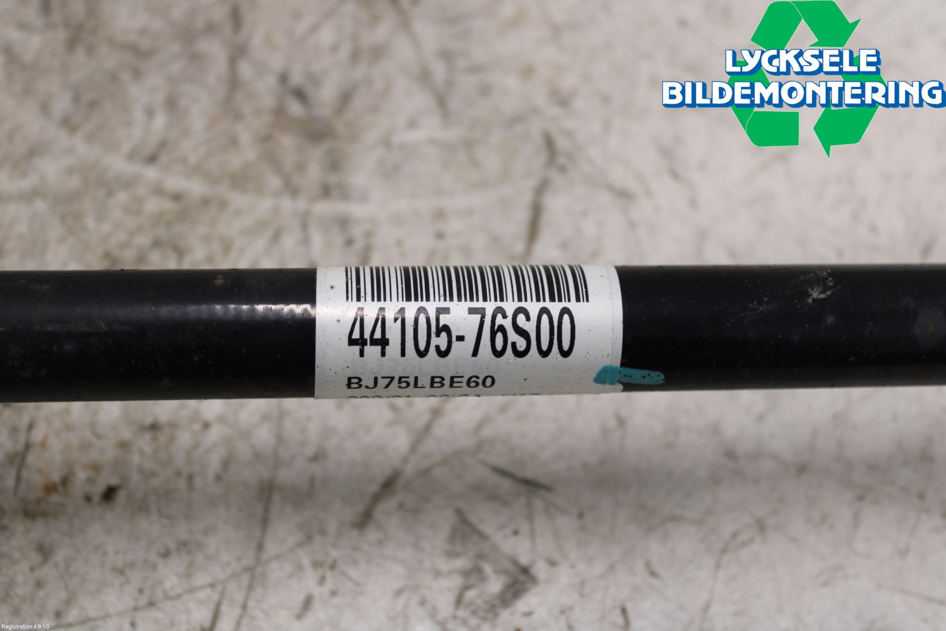 Suzuki SX4 S-CROSS 22- Drivaxel Bak Höger