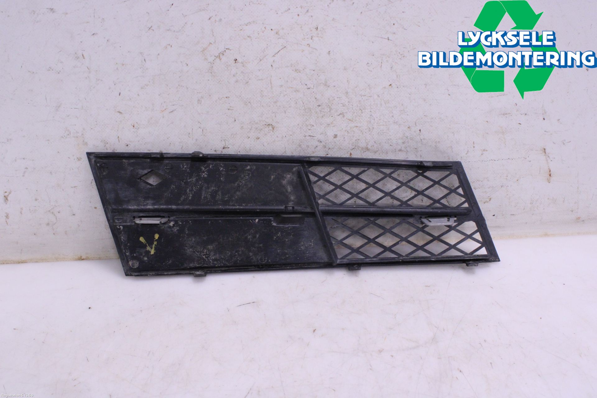 BMW 5 F10/F11/F18 09-17 Grilldel Vänster