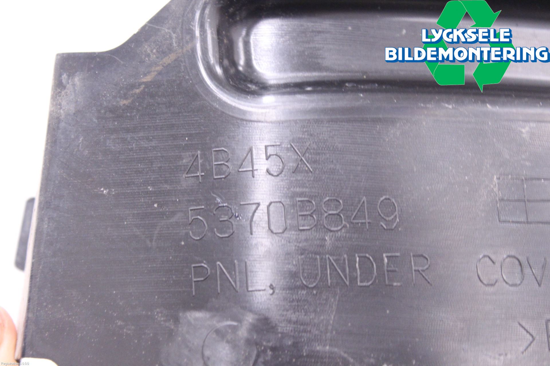 Mitsubishi OUTLANDER 13-21 Skärm Inner