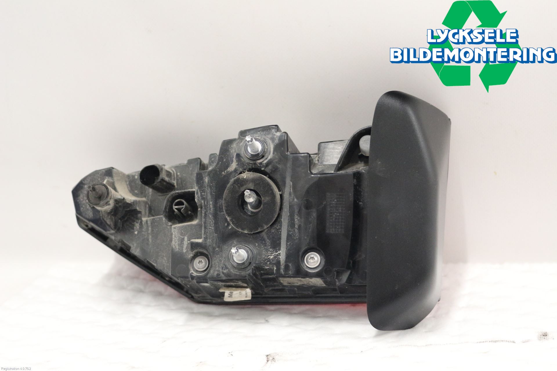 Audi A6 F2/C8 19- Bakljus Lucka Vä