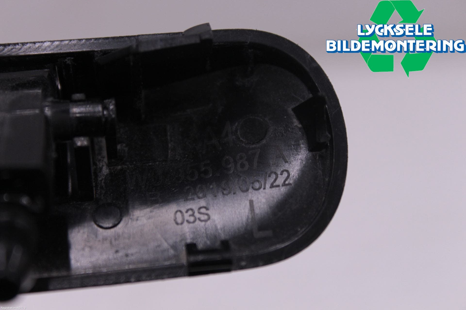 Audi A4/S4 B9 20- Spolarmunstycke Rutor