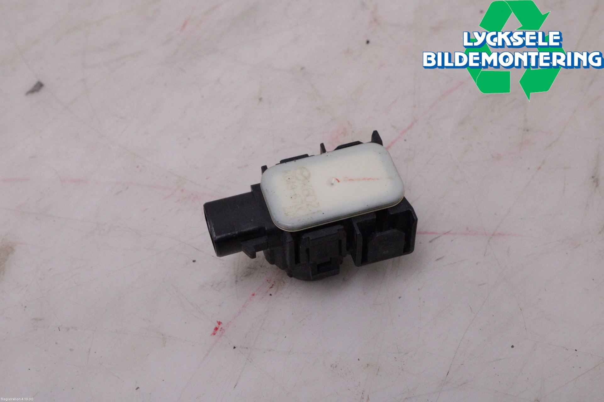 Mazda CX-5 12-17 Parkeringshjälp Frontsensor