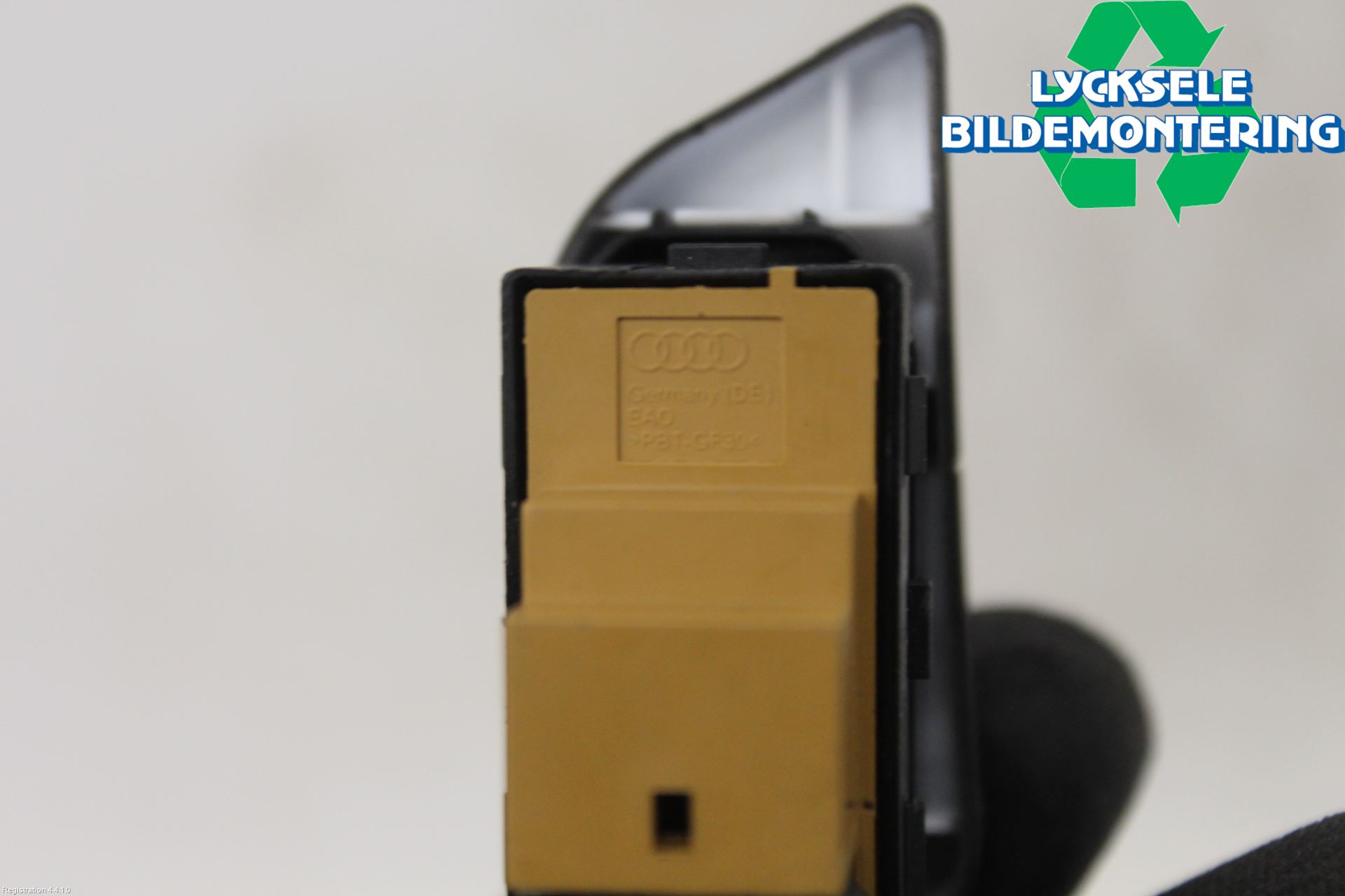 Audi A4/S4 B9 20- Strömställare Centrallås