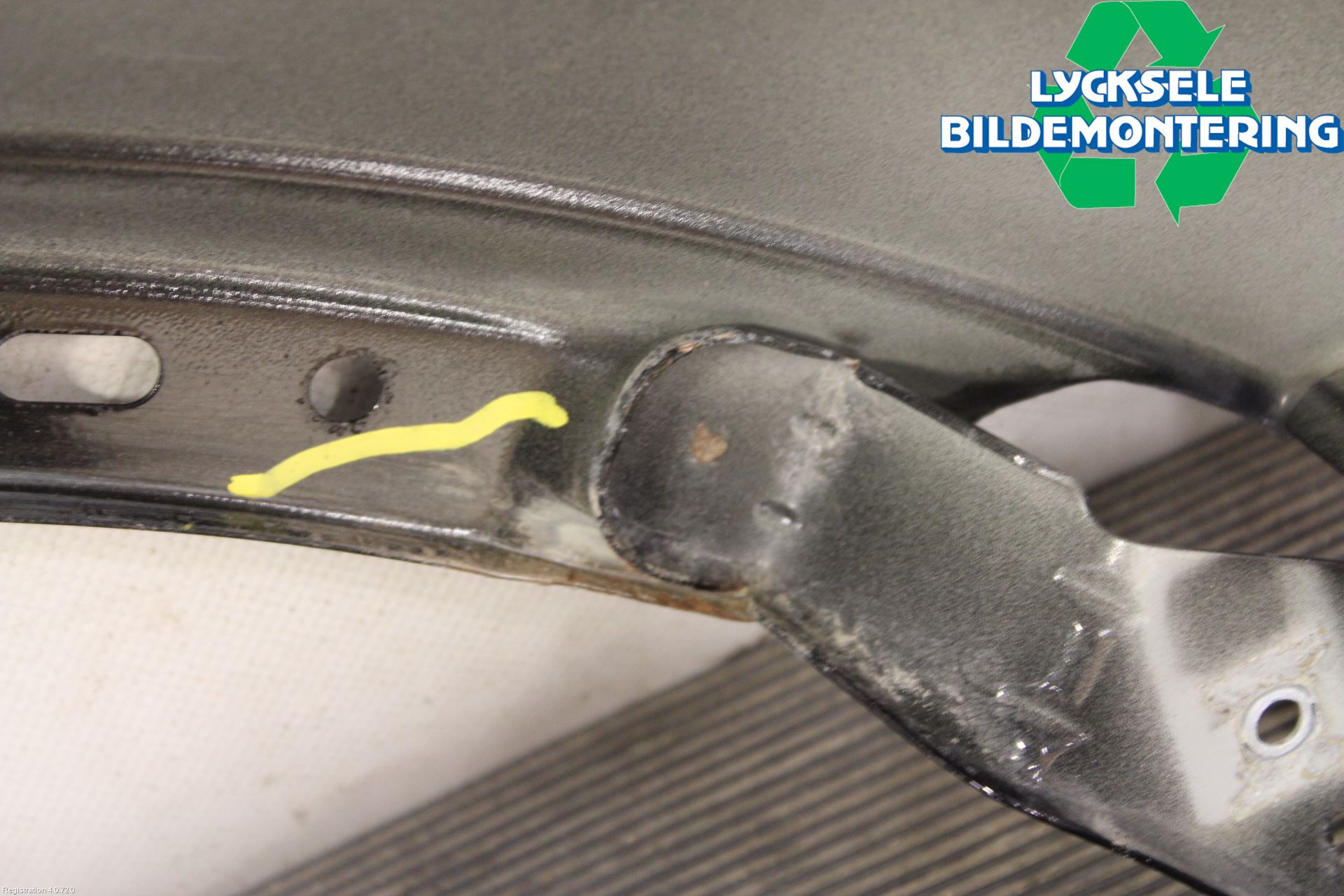 Volvo C30 07-10 Skärm Fram Vänster