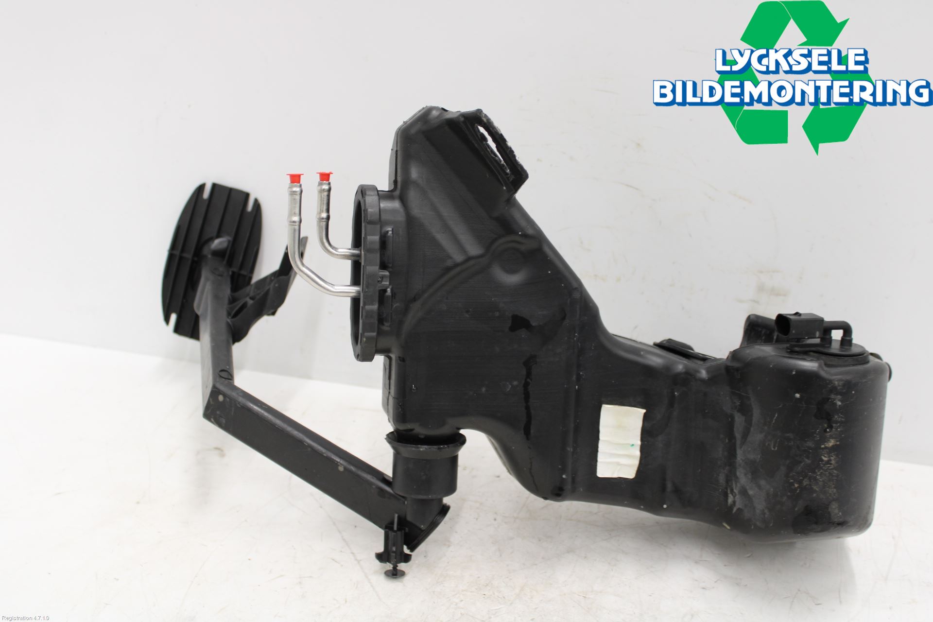 Mercedes-Benz MB C-KLASS (W205) 14-21 Spolartank Vindruta