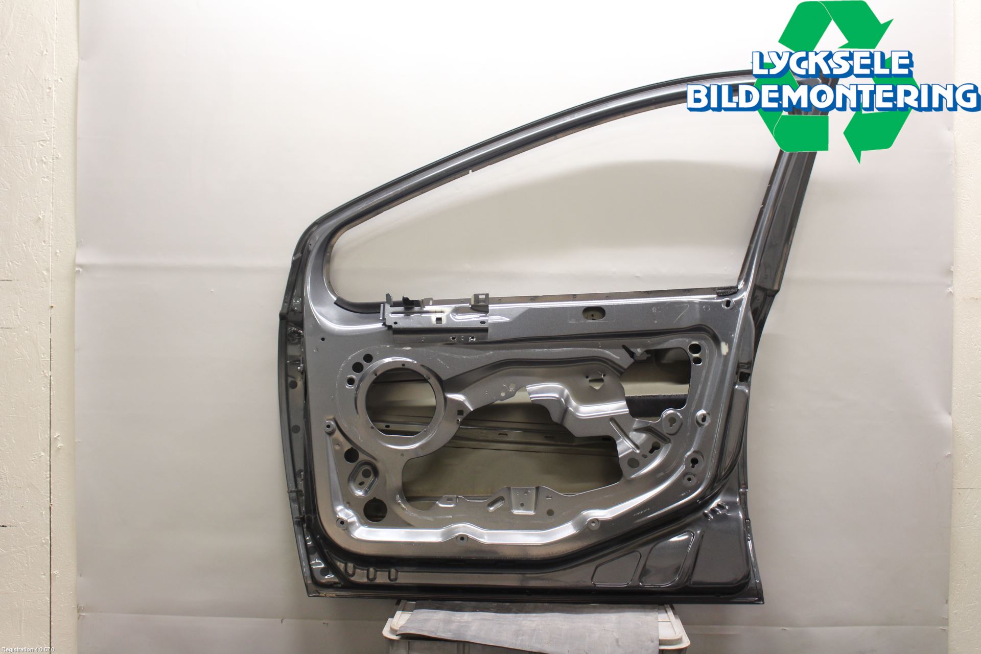 Peugeot 308 08-13 Dörr Fram Höger