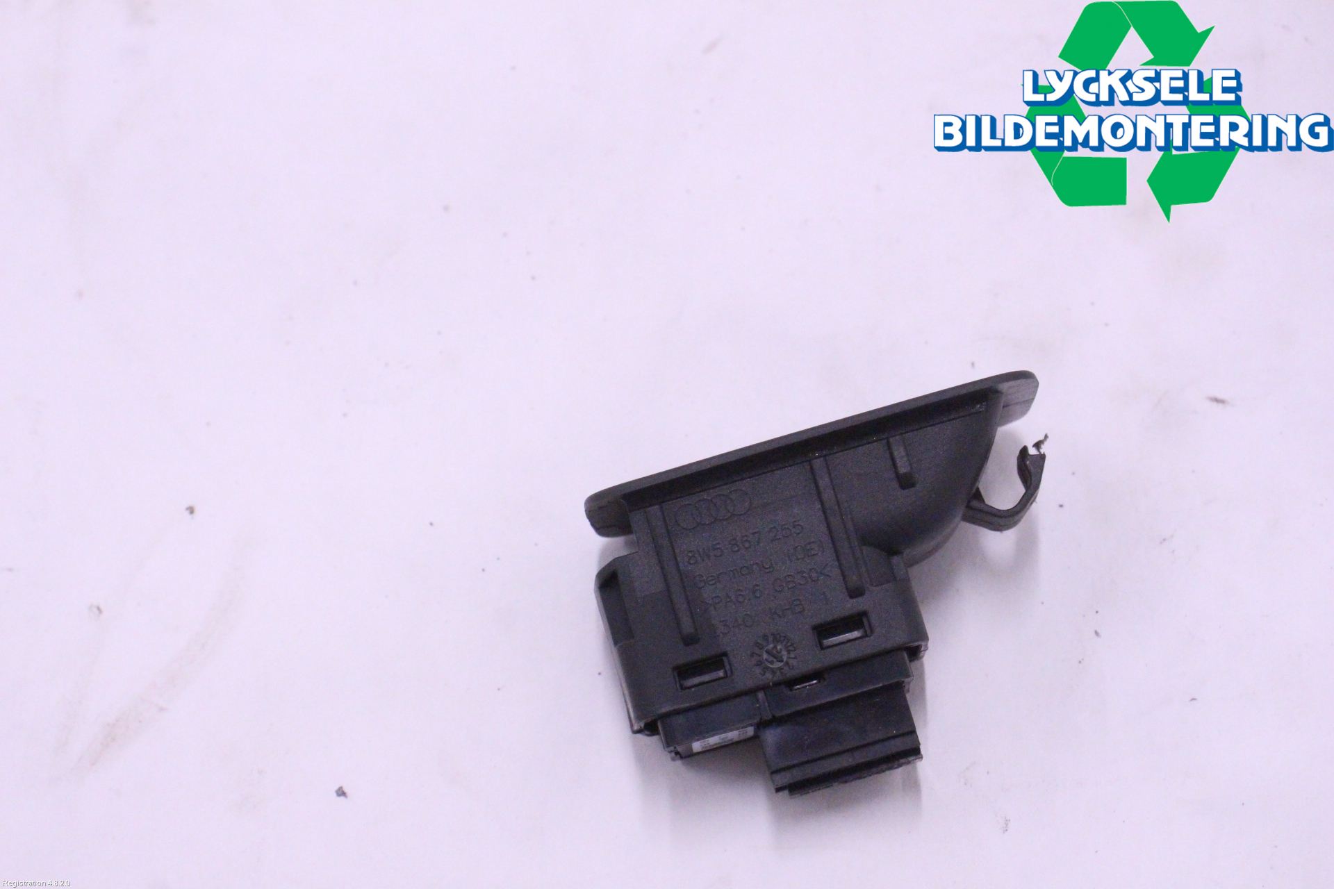 Audi A6 F2/C8 19- Strömställare Dragkrok