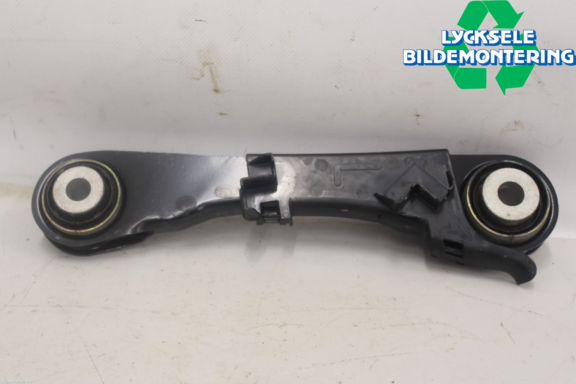 BMW 5 G30/G31/F90 17-23 Bärarm Bak Övre Vänster