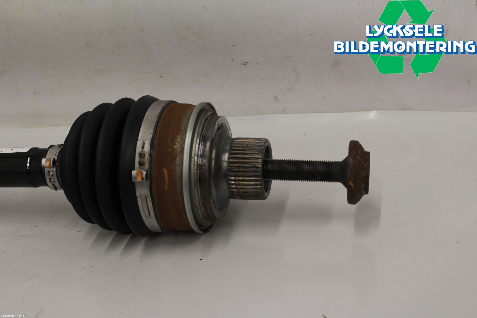 Audi A5 17- Drivaxel Fram Höger