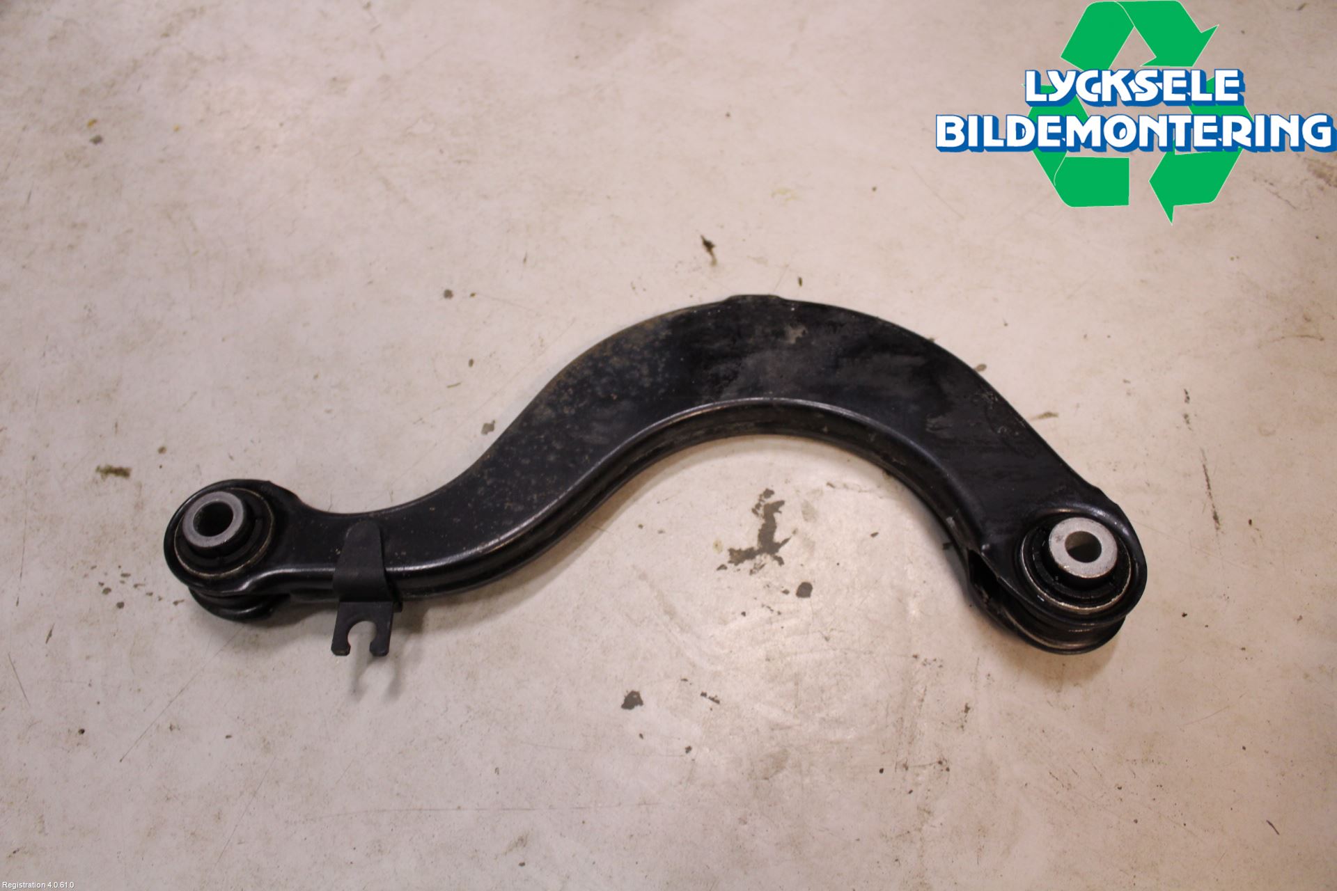 Volkswagen VW PASSAT 15-19 Bärarm Bak Vänster