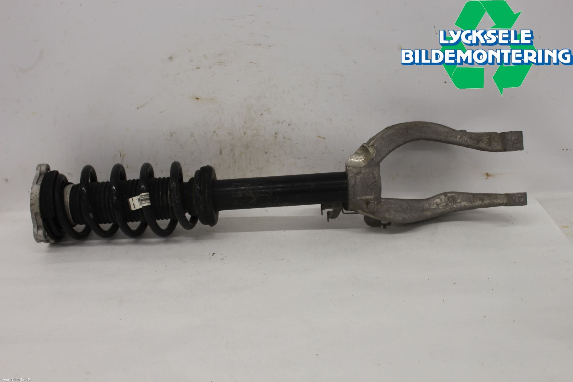 Volvo XC60 18- Fjäderben Fram Höger