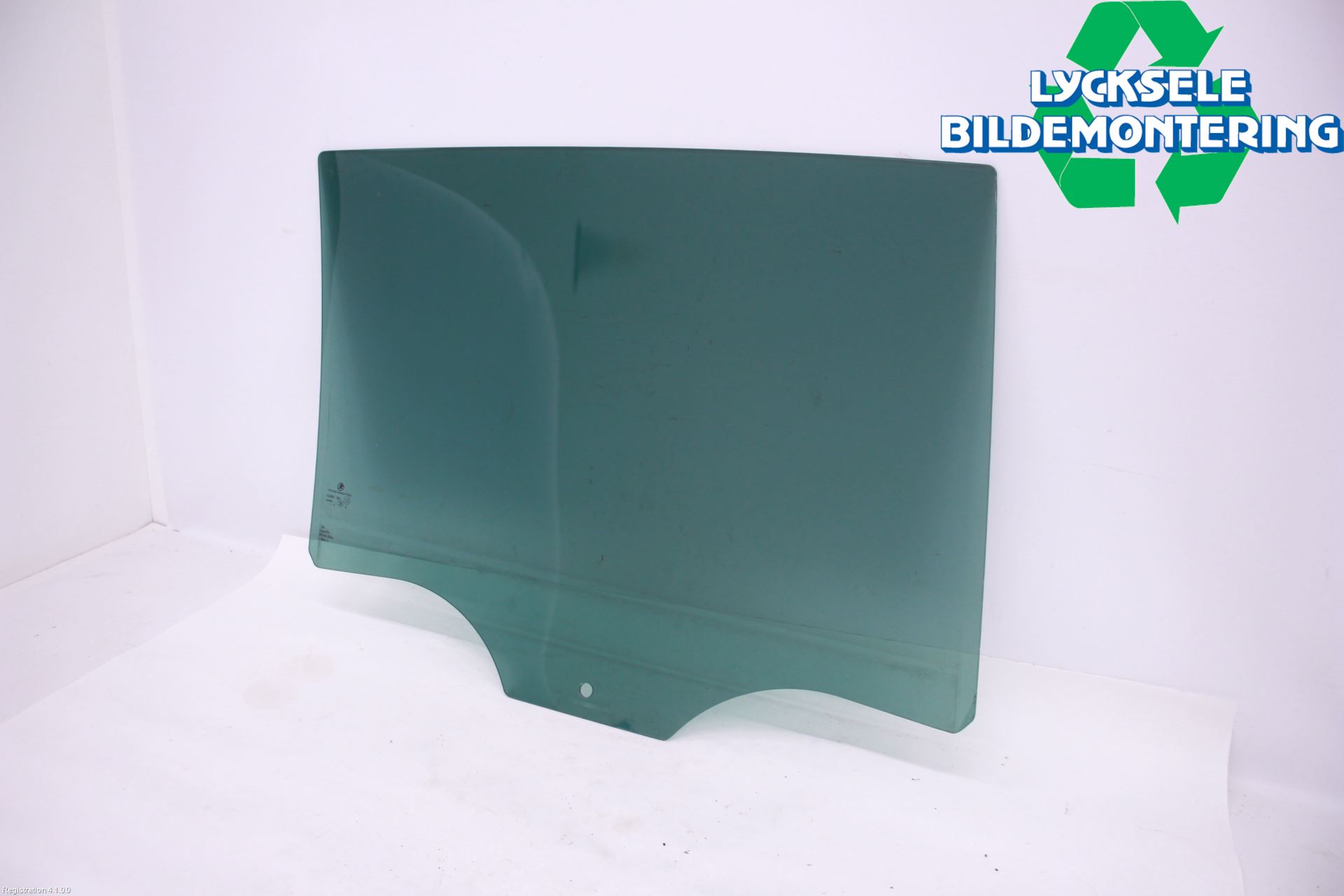 Skoda SUPERB 16-24 Dörruta Bak Vänster