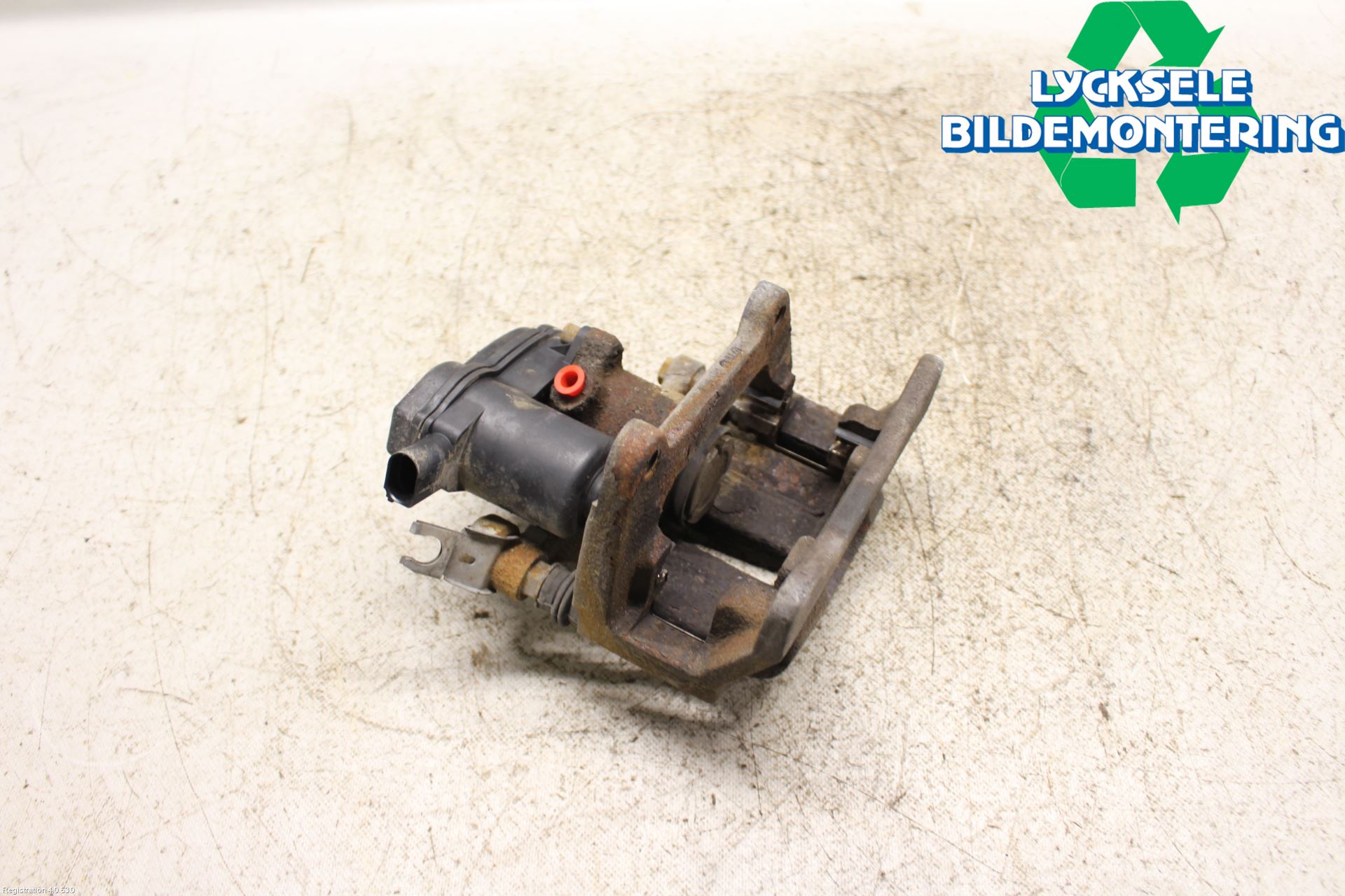 Audi A6 ALLROAD 12-18 Bromsok Bak Vänster