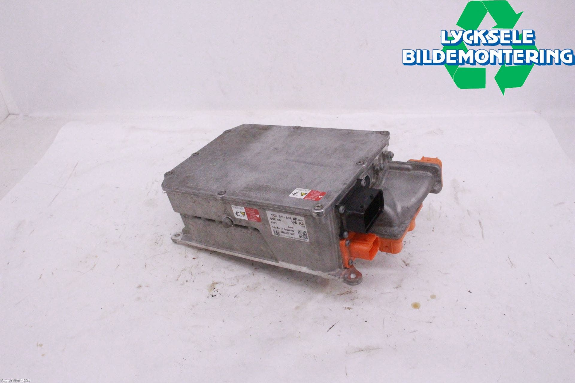 Volkswagen VW PASSAT 20-24 Batteriladdare Högspänning