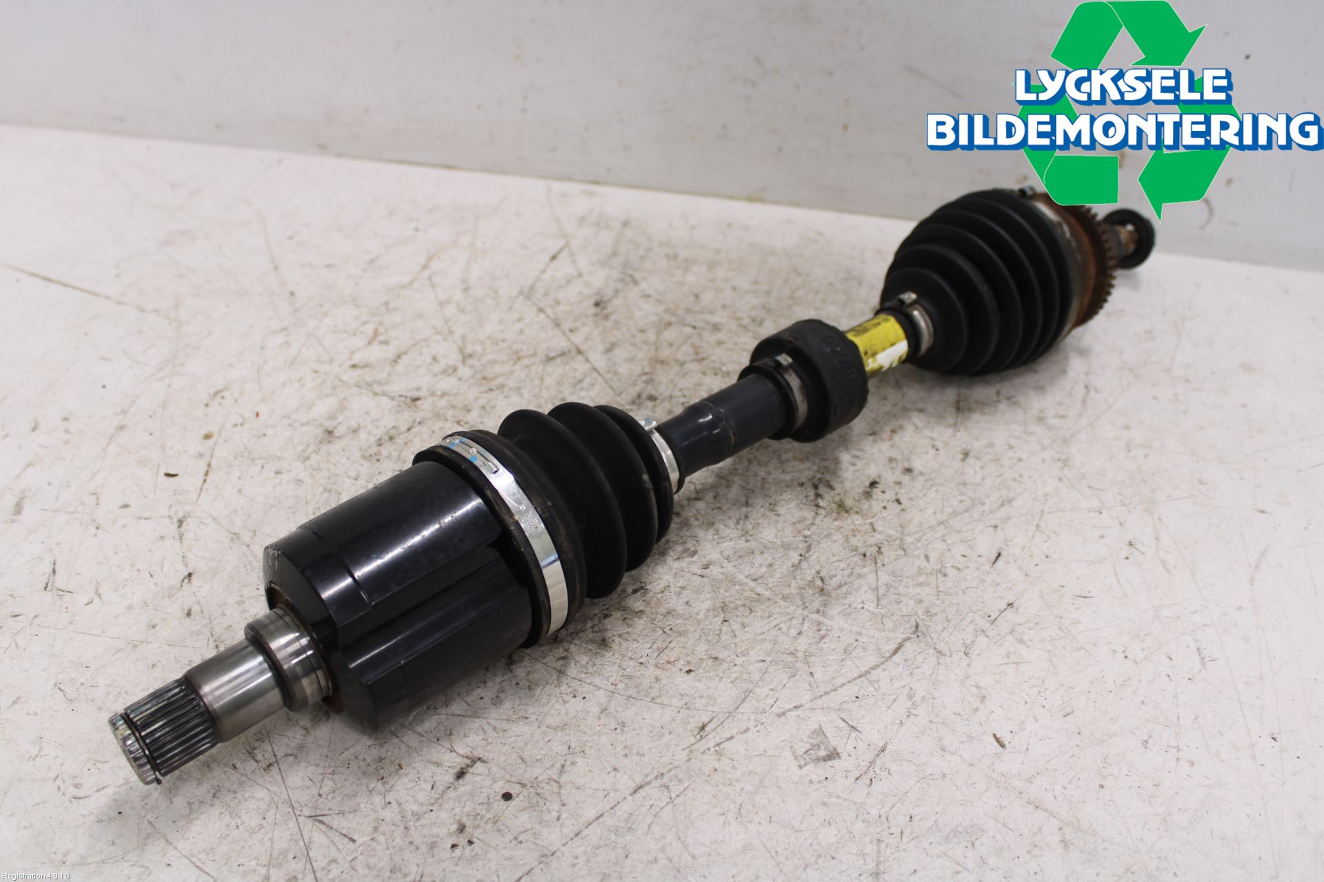 Kia SORENTO 10-14 Drivaxel Fram Vänster