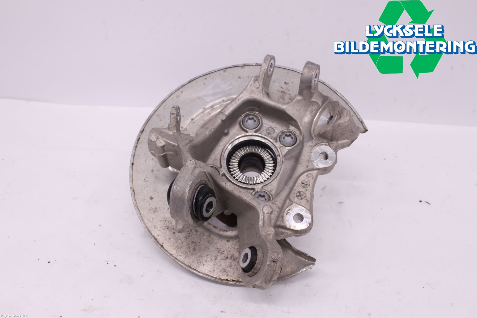BMW 3 G20/G21/G80/G81 19- Hjullagerhus-Spindel Vä B