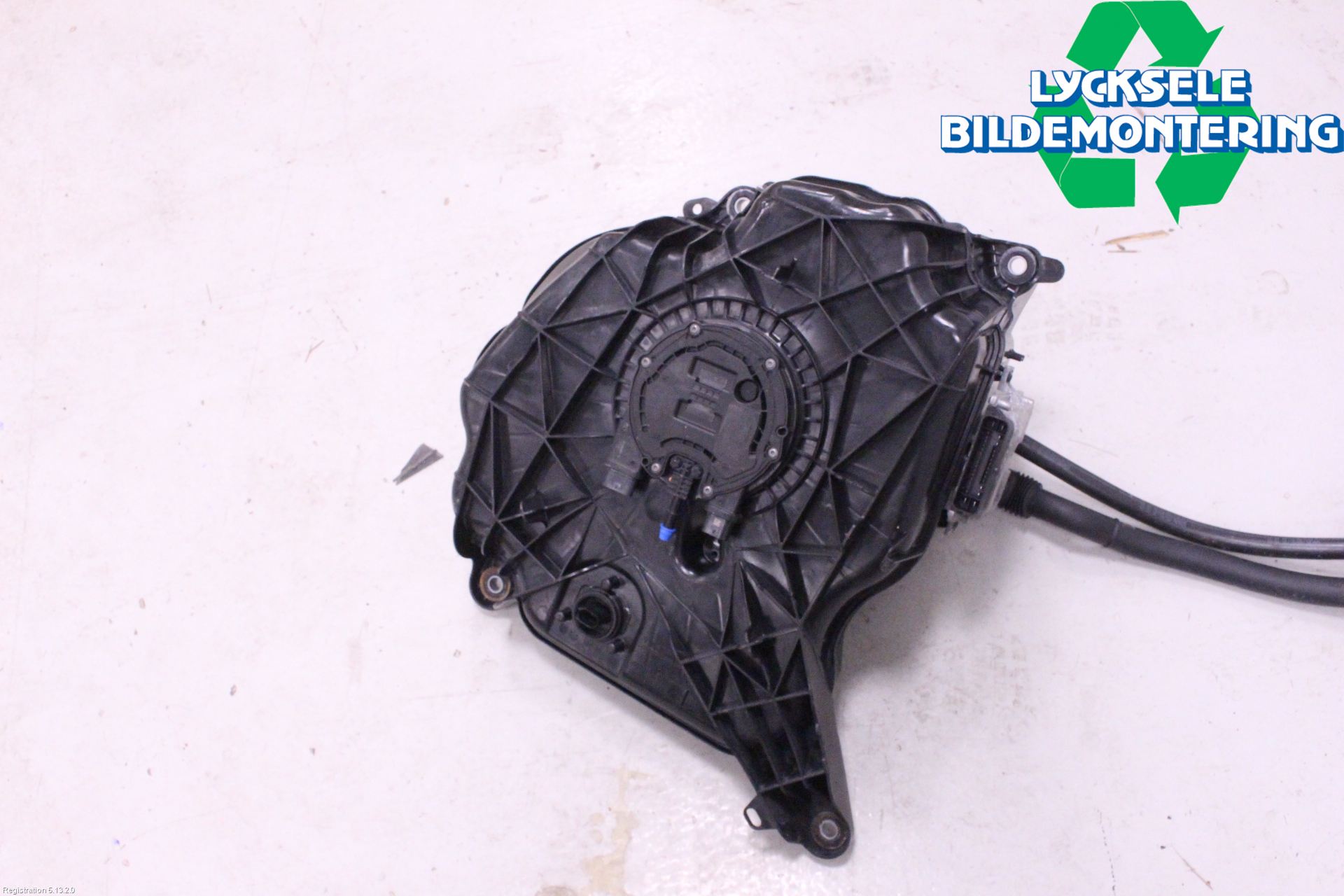 Audi A6 F2/C8 19- Adblue Tank