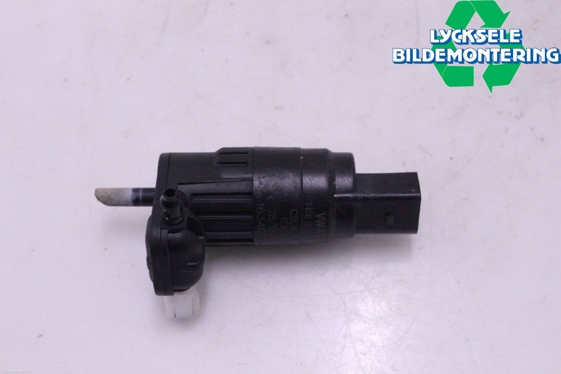 Ford TRANSIT/TOURNEO CONNECT 22- Spolarpump Vindruta