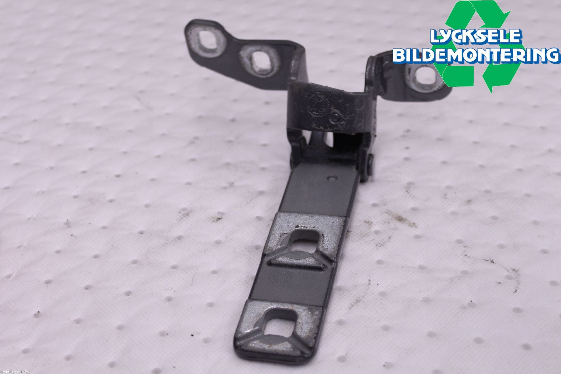 BMW X5 F15 13-18 Bakluckegångjärn Hö