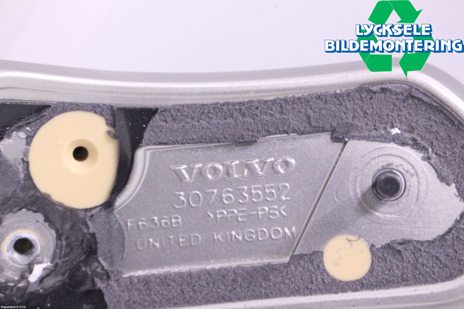 Volvo XC70 08-13 Spoiler Baklucka