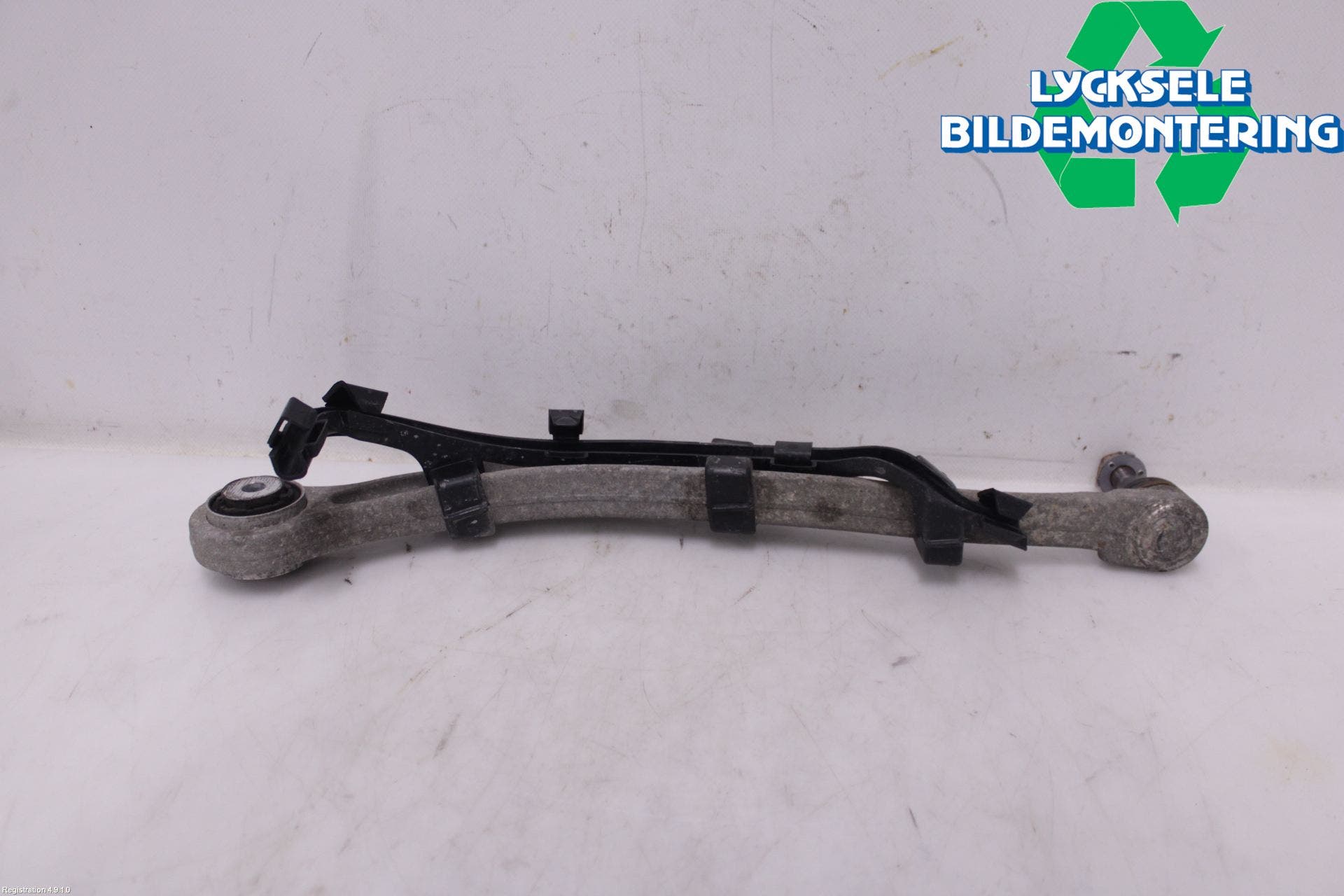 BMW 5 F10/F11/F18 09-17 Bärarm Bak Vä-Hö