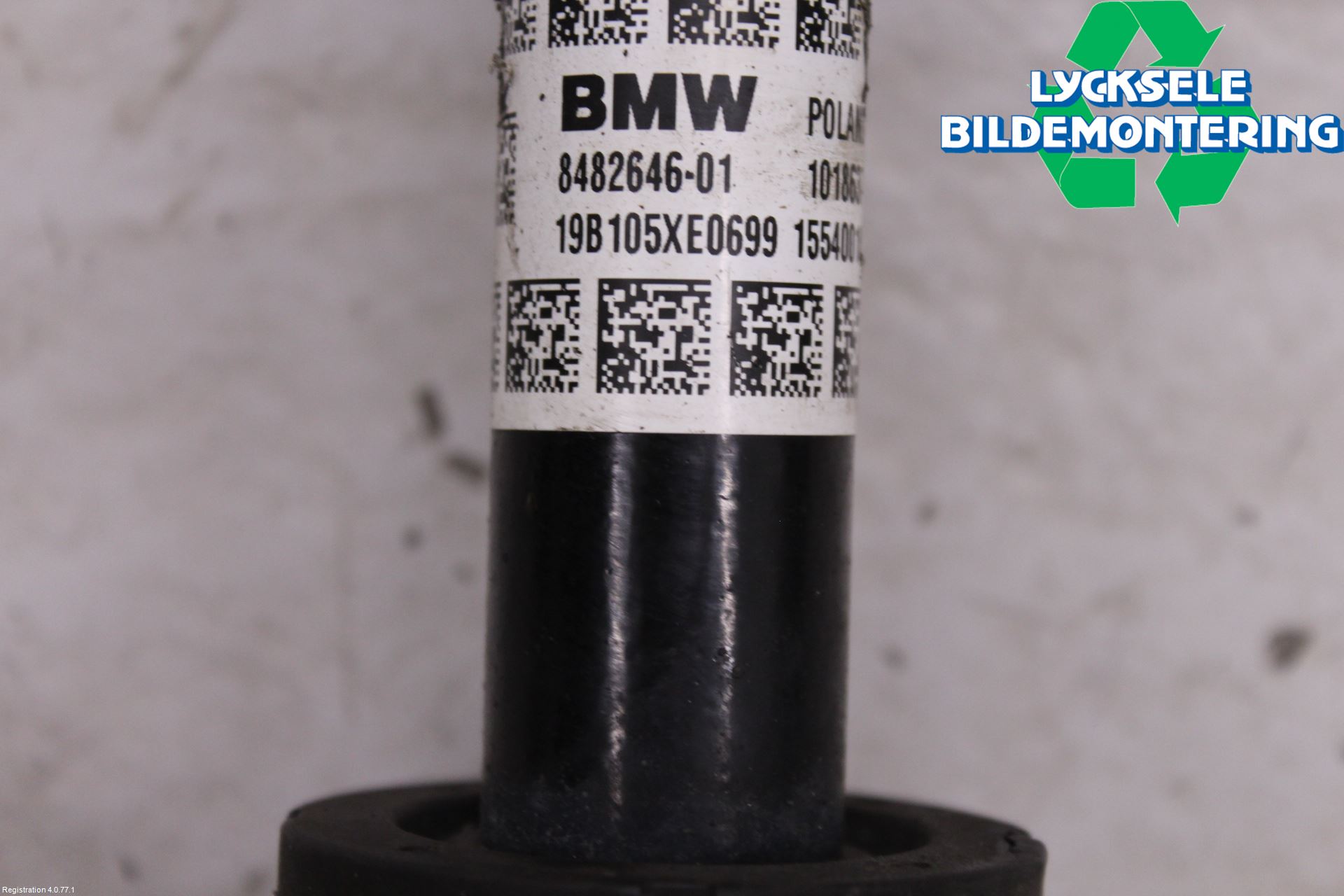 BMW X1 F48 15-22 Drivaxel Fram Höger