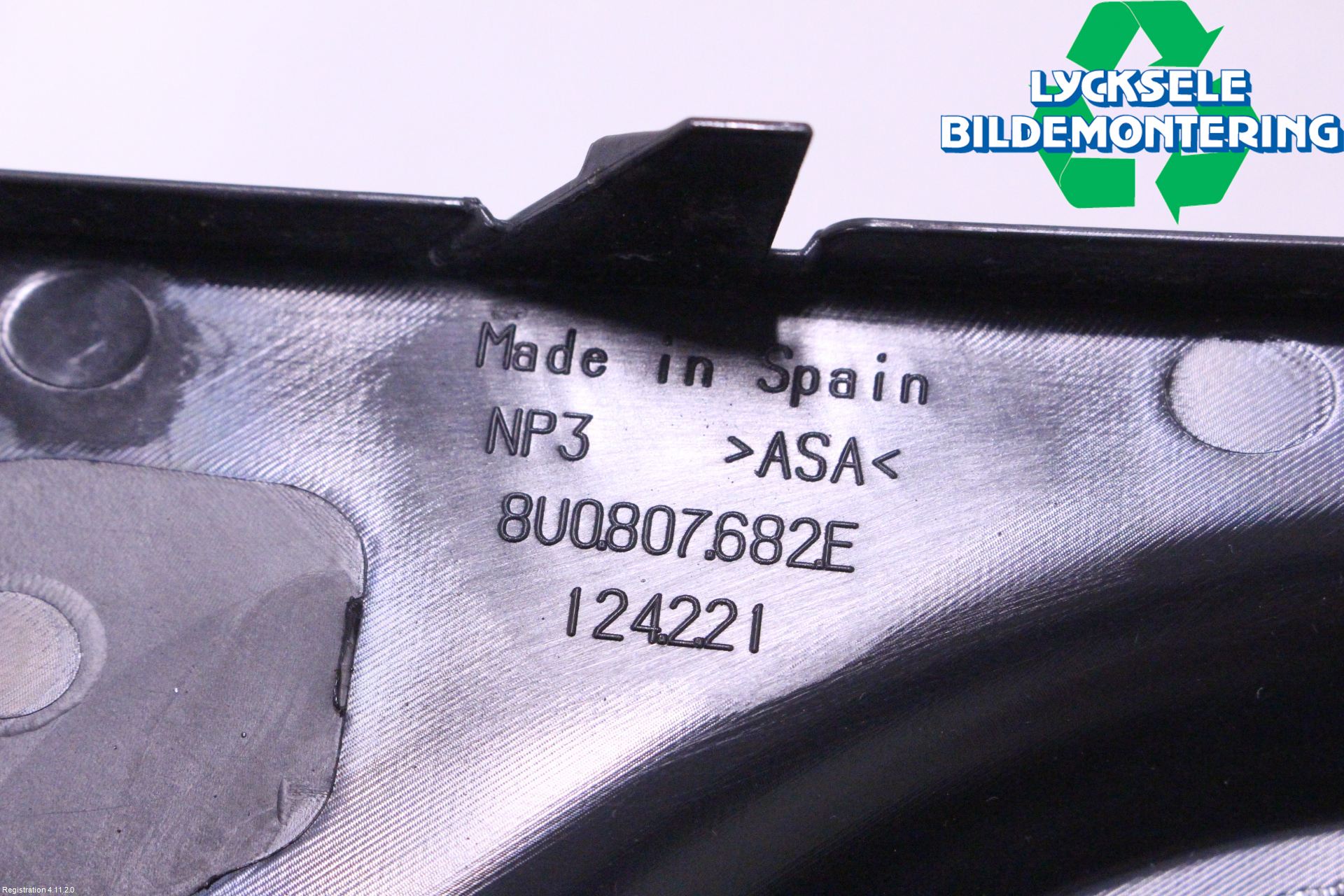 Audi Q3 8U 12-18 Dimljussarg Fram