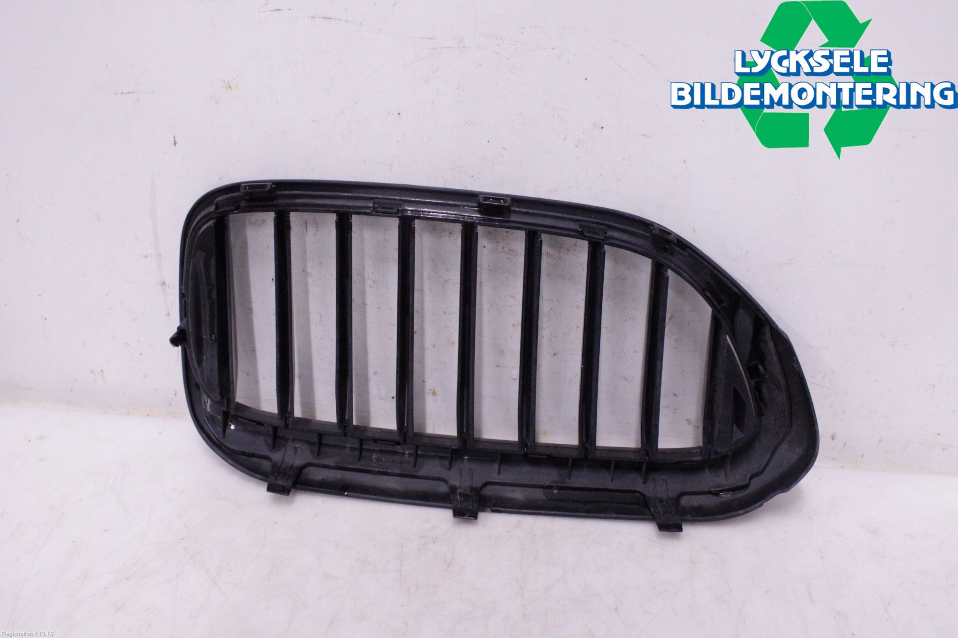 BMW 5 G30/G31/F90 17-23 Grilldel Vänster