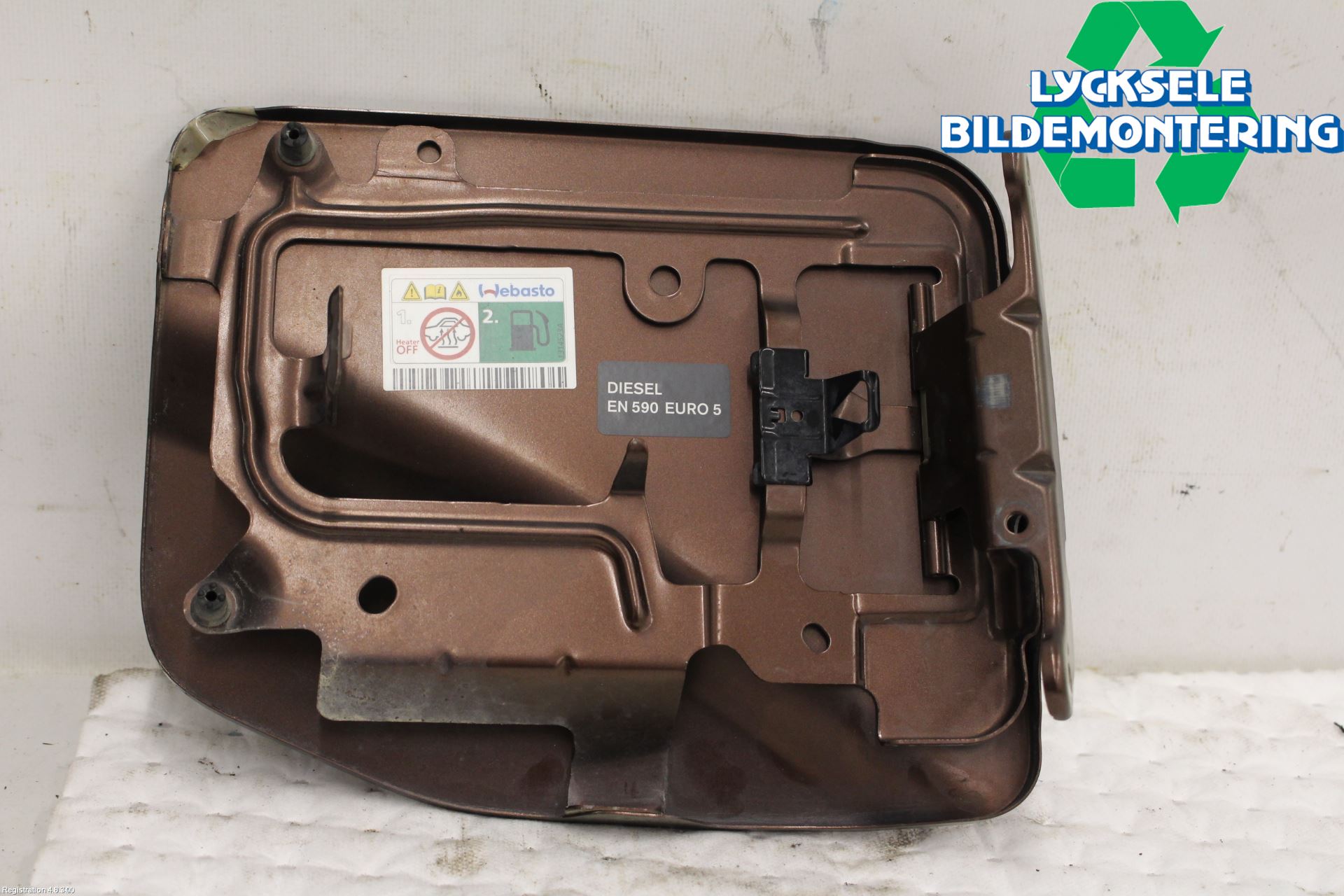 Nissan NAVARA 05-16 Tanklucka