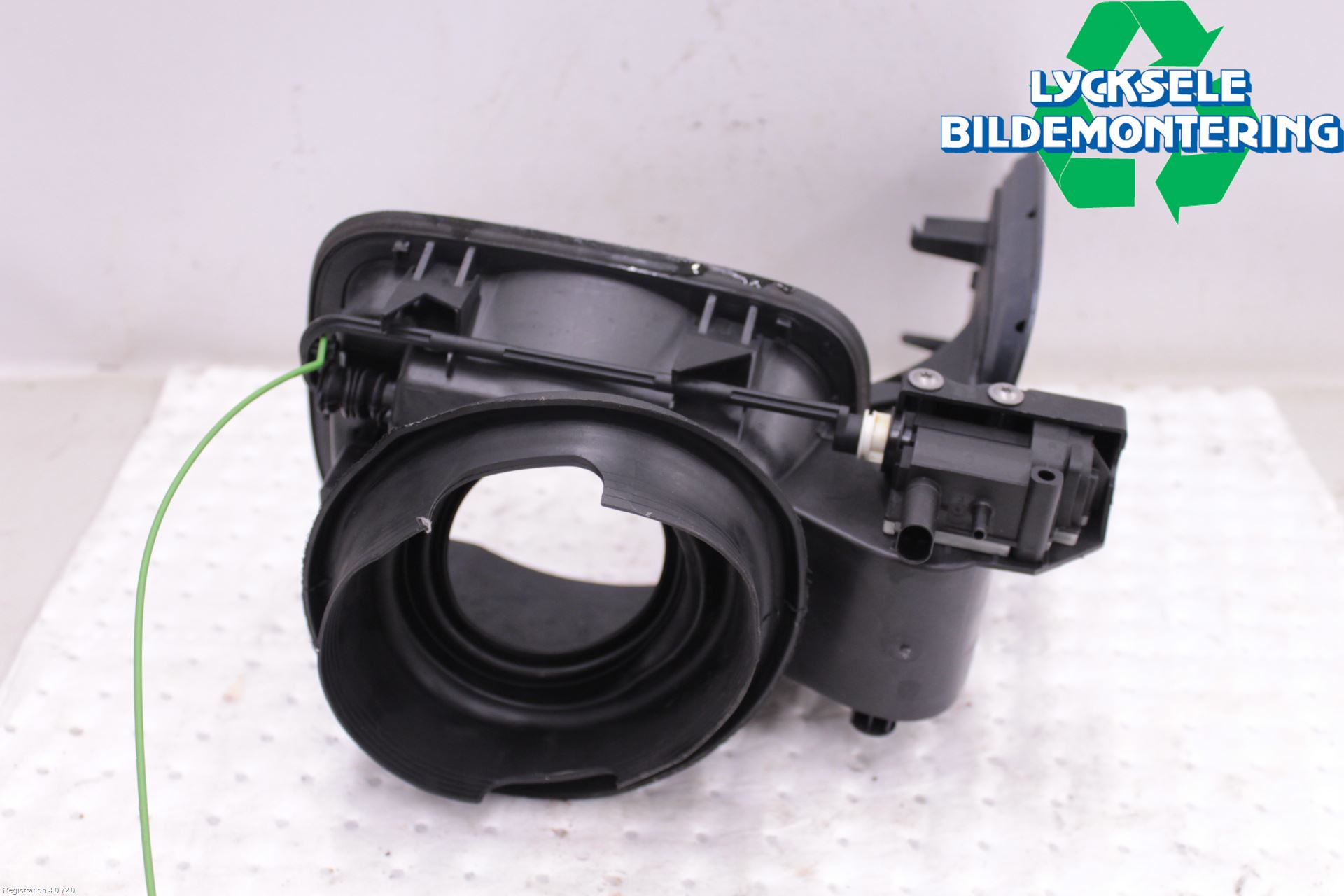 BMW X1 E84 10-15 Tanklucka