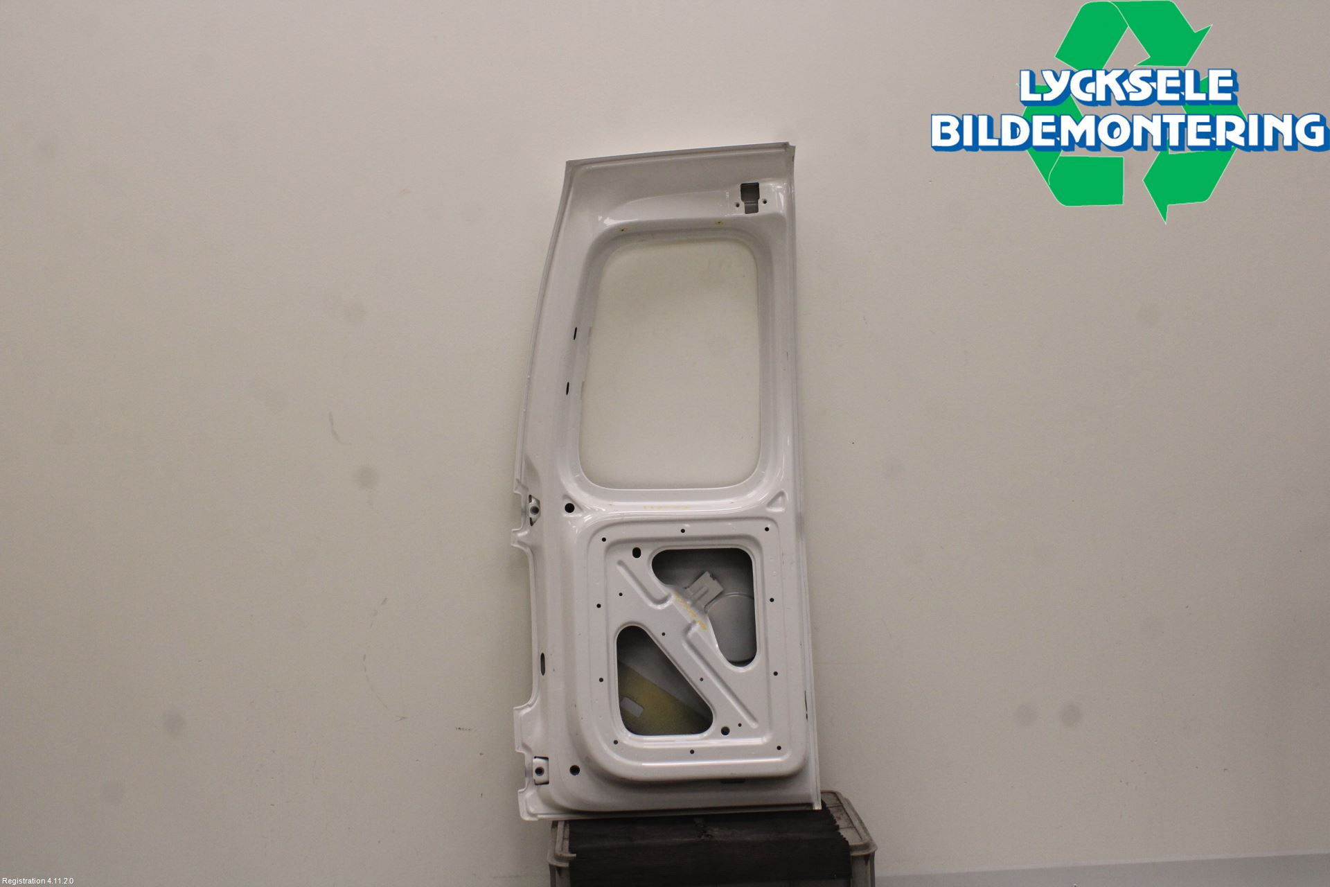 Volkswagen VW CADDY 16-20 Dörr Bak Van-Skåp Höger