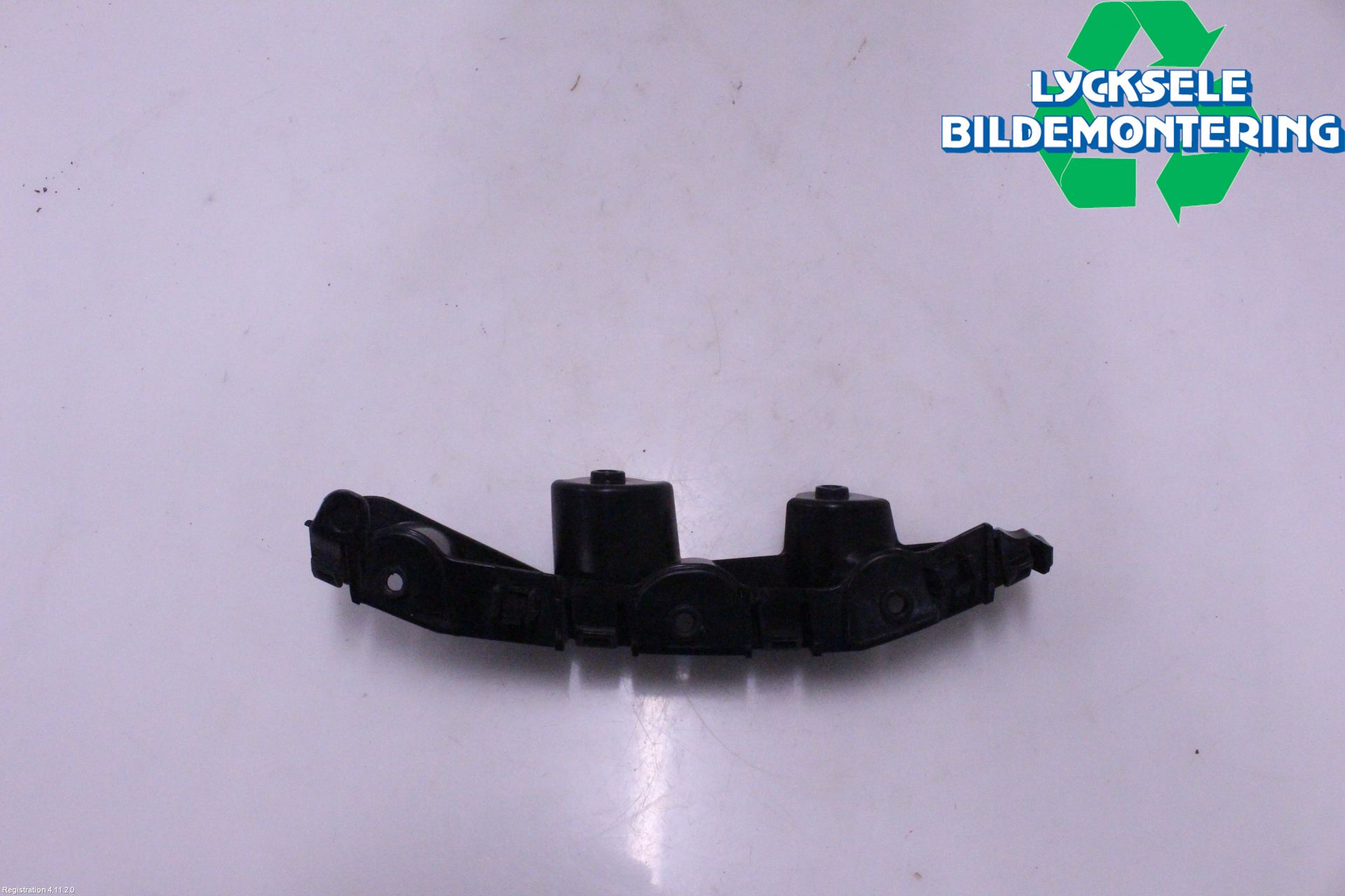 Dacia DUSTER 18-24 Stötfångarfäste Fram Hö