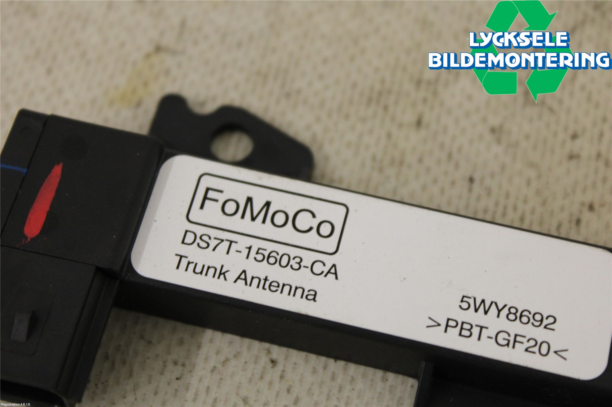 Ford MUSTANG Mach-E 21- Antenn