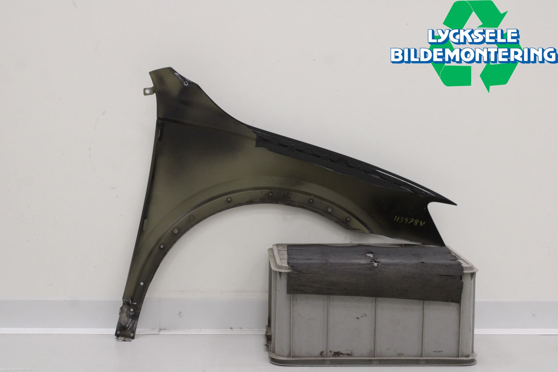 Audi Q3 8U 12-18 Skärm Fram Vänster