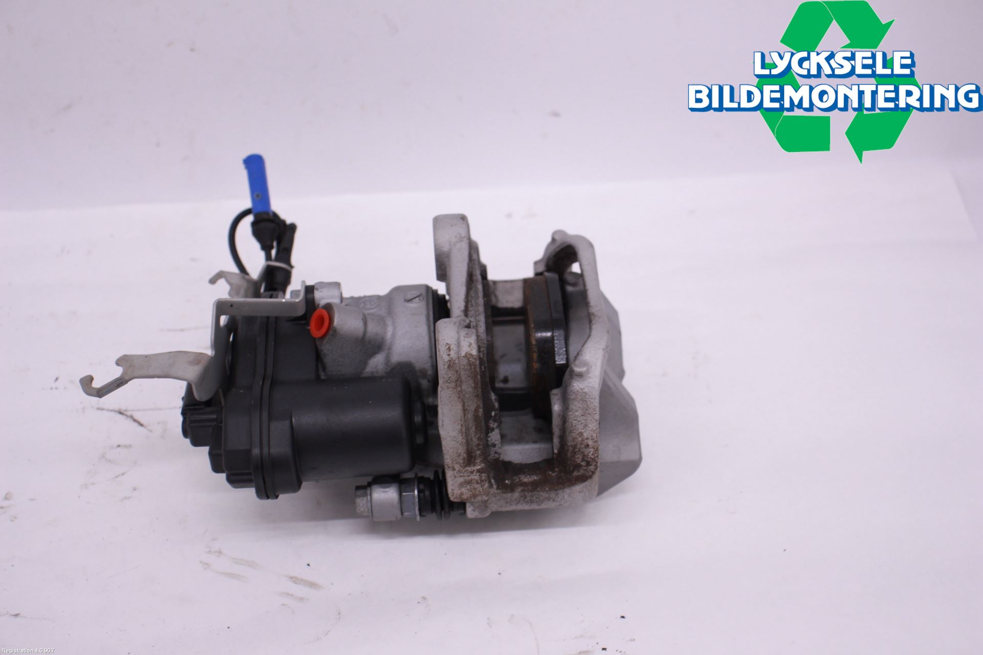 BMW 5 G30/G31/F90 17-23 Bromsok Bak Höger