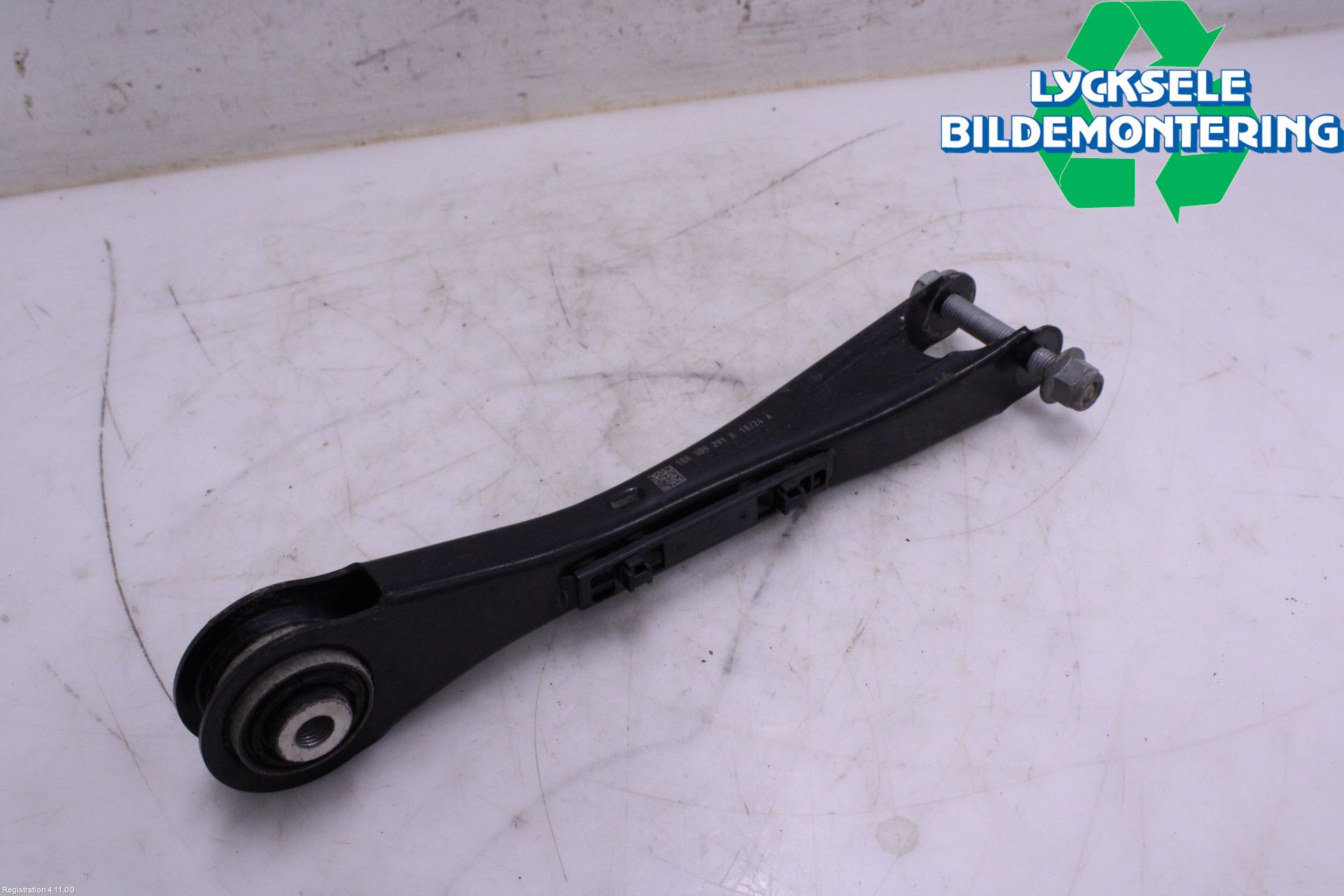 Audi Q4 E-TRON FZ 22- Bärarm Bak Höger