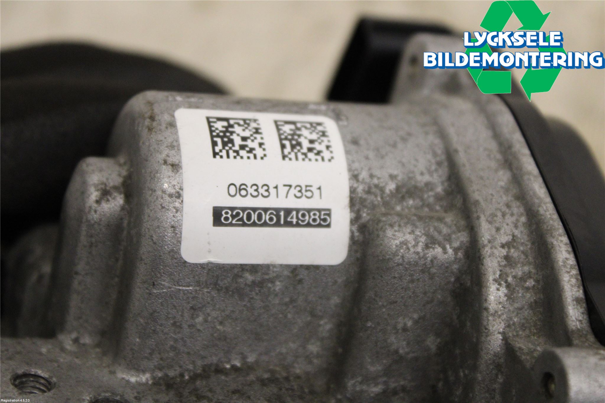 Dacia DUSTER 10-17 Injspjällhus