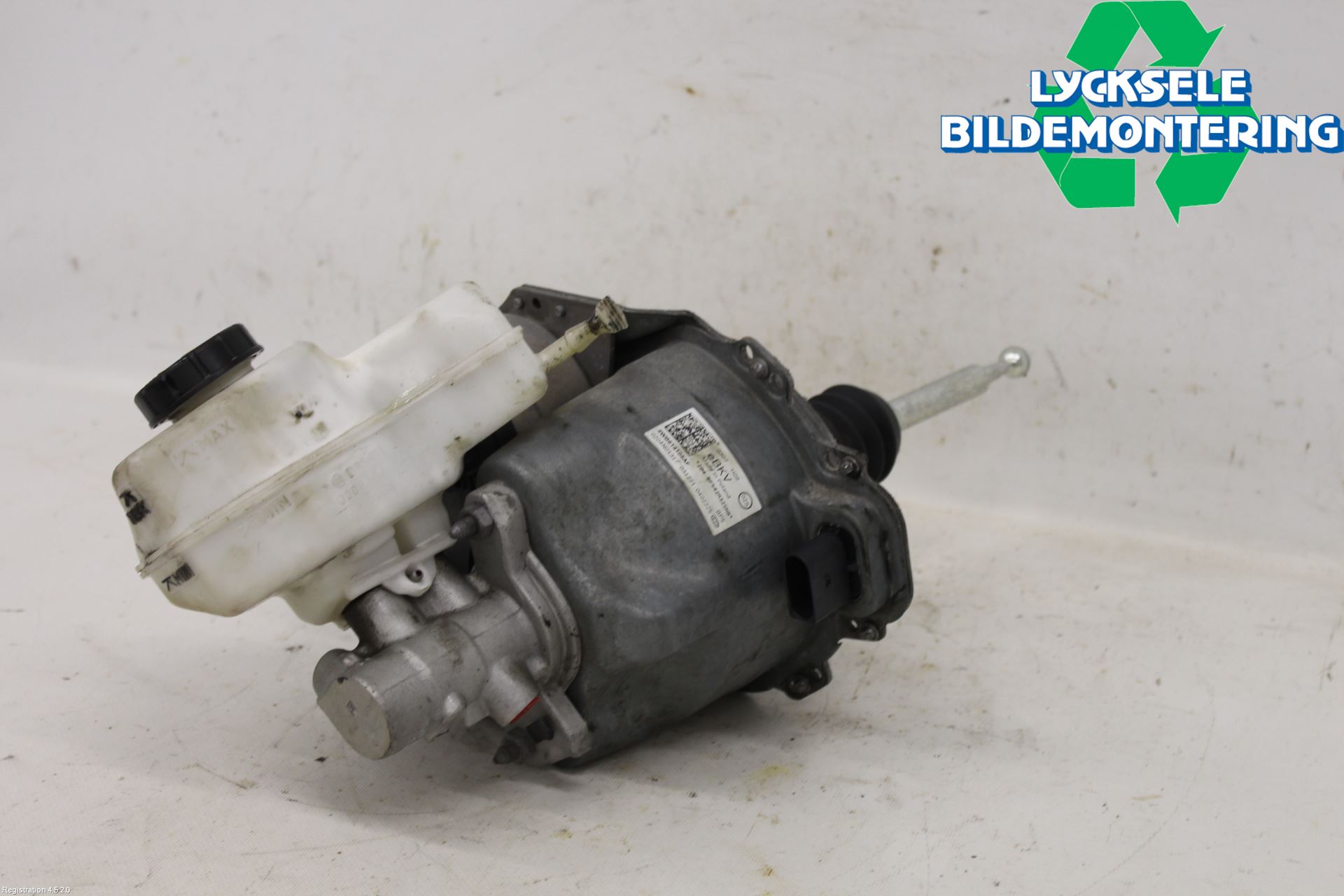 Volkswagen VW GOLF / E-GOLF VIII 20- Bromsservo