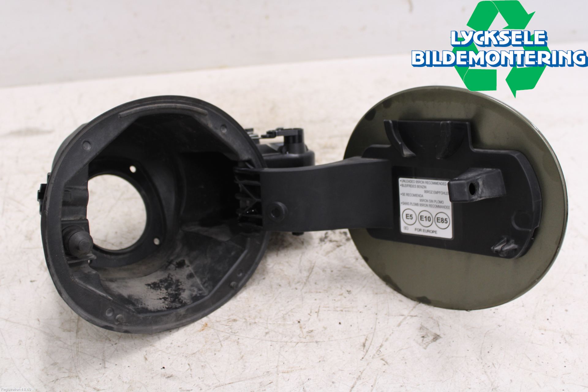 Subaru OUTBACK 21- Tanklucka