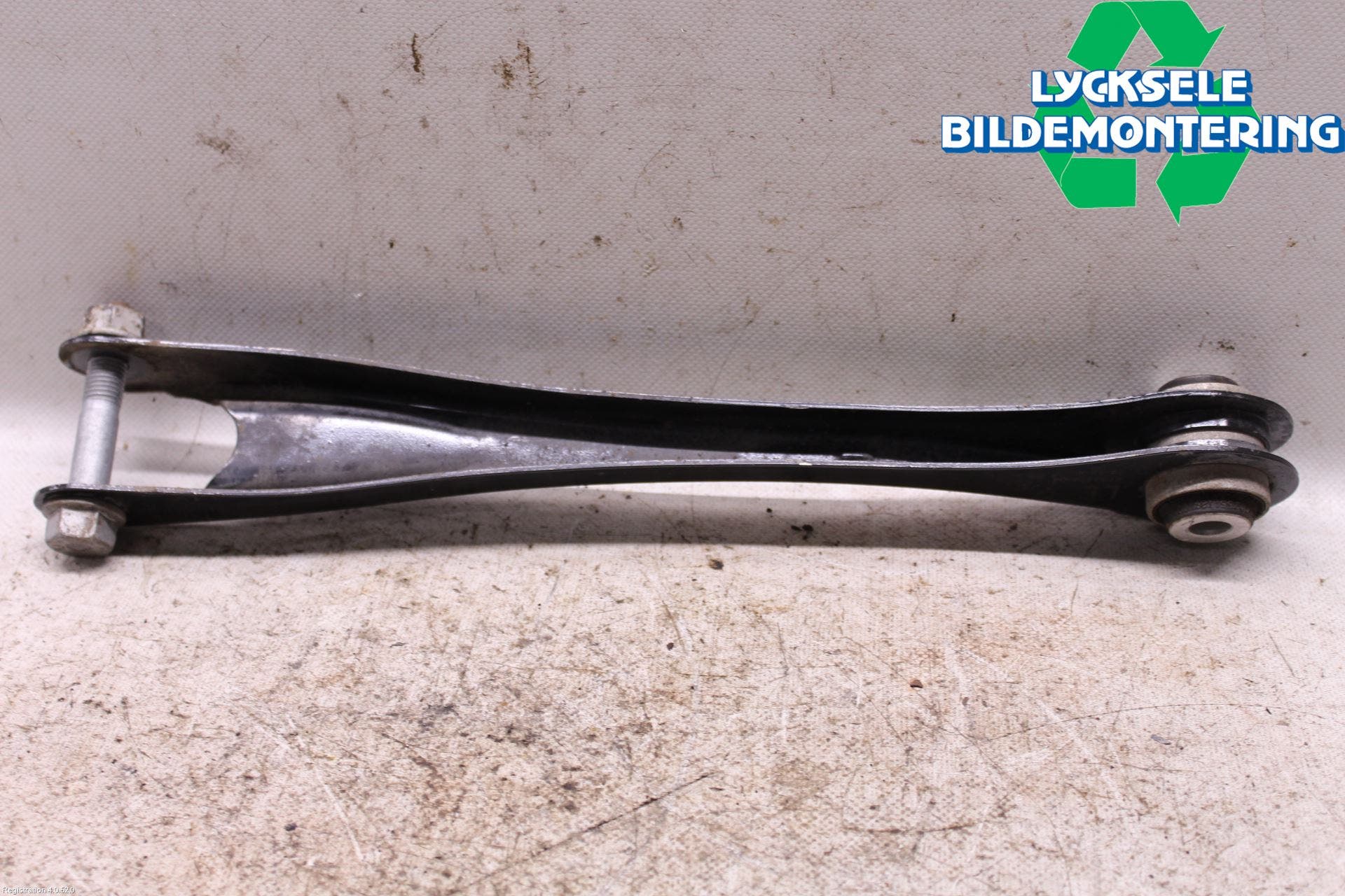 BMW 1 F20/F21 11-19 Bärarm Bak Höger