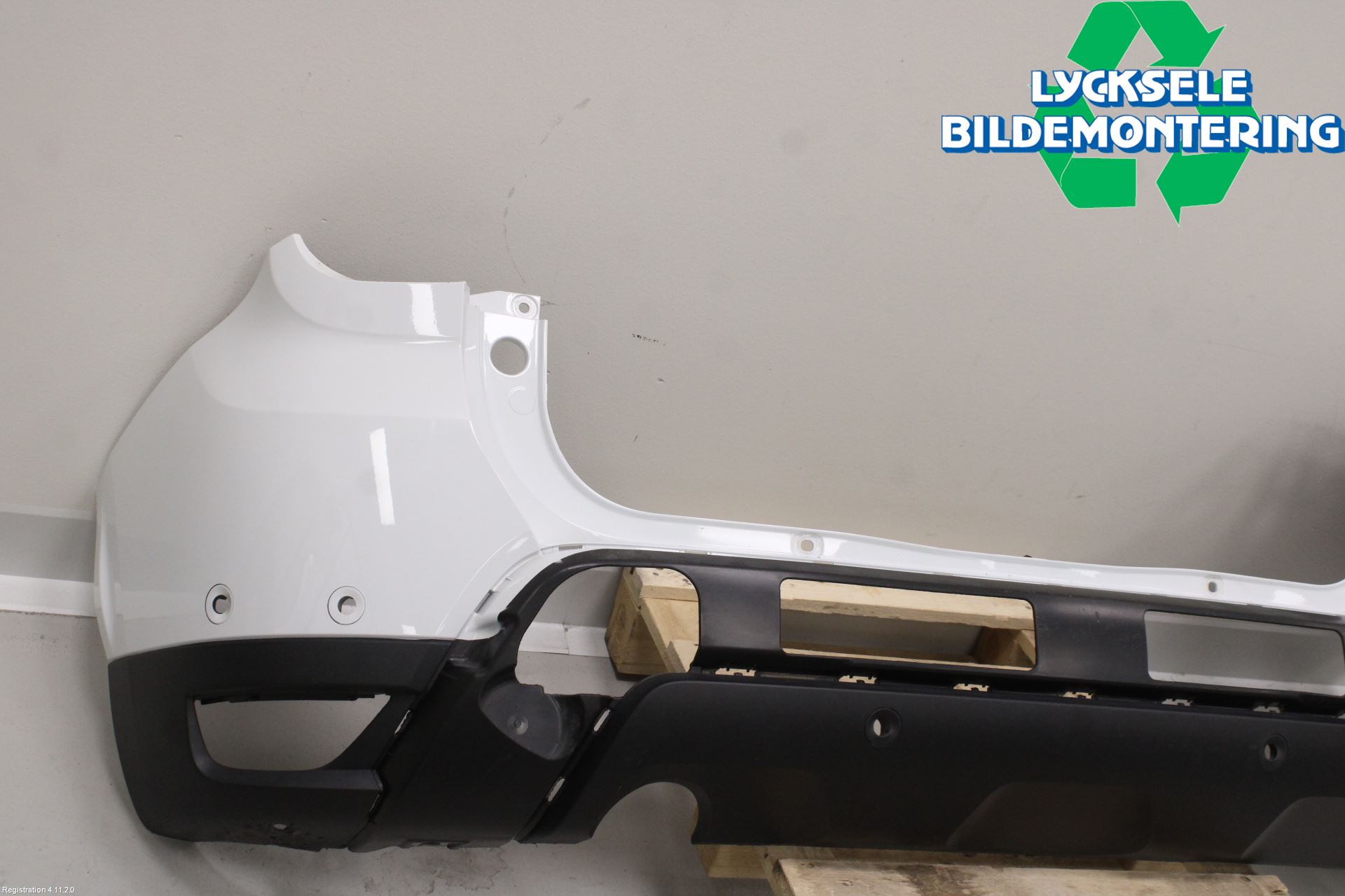 Dacia DUSTER 18-24 Stötfångarbeklädnad Bak