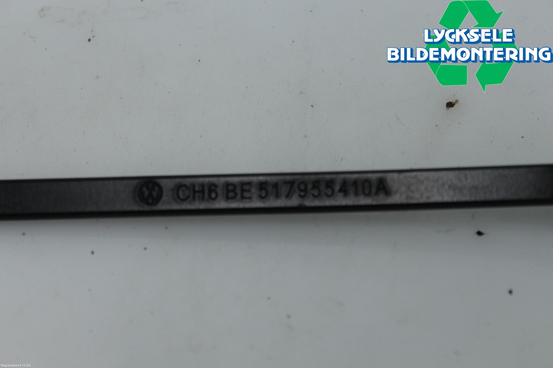 Volkswagen VW GOLF SPORTSVAN 15-20 Torkararm Armar Vindruta